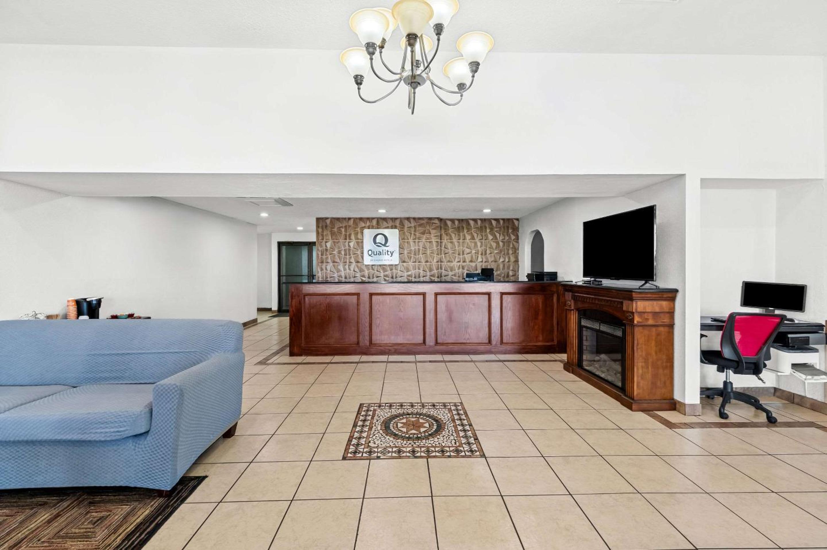 Quality Inn Plainview view 5