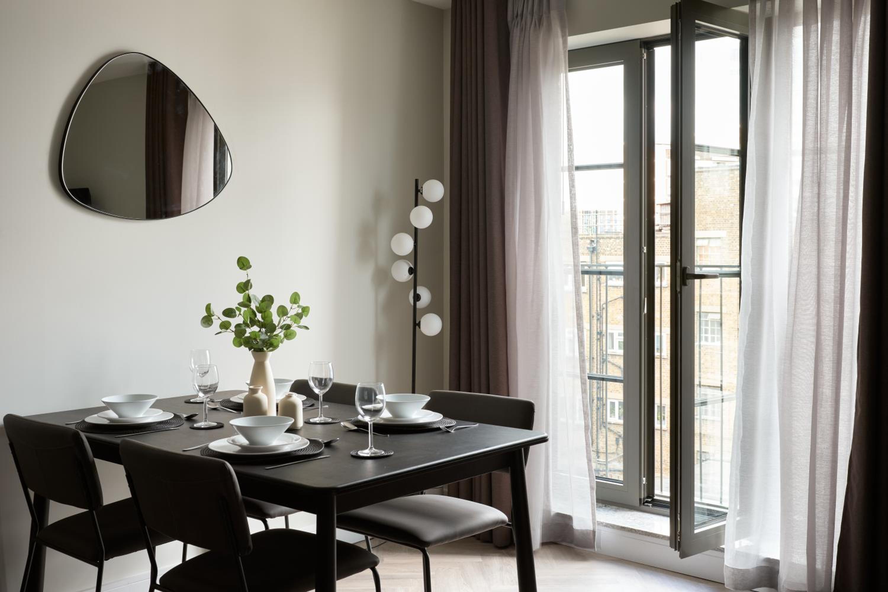 London City East by Viridian Apartments