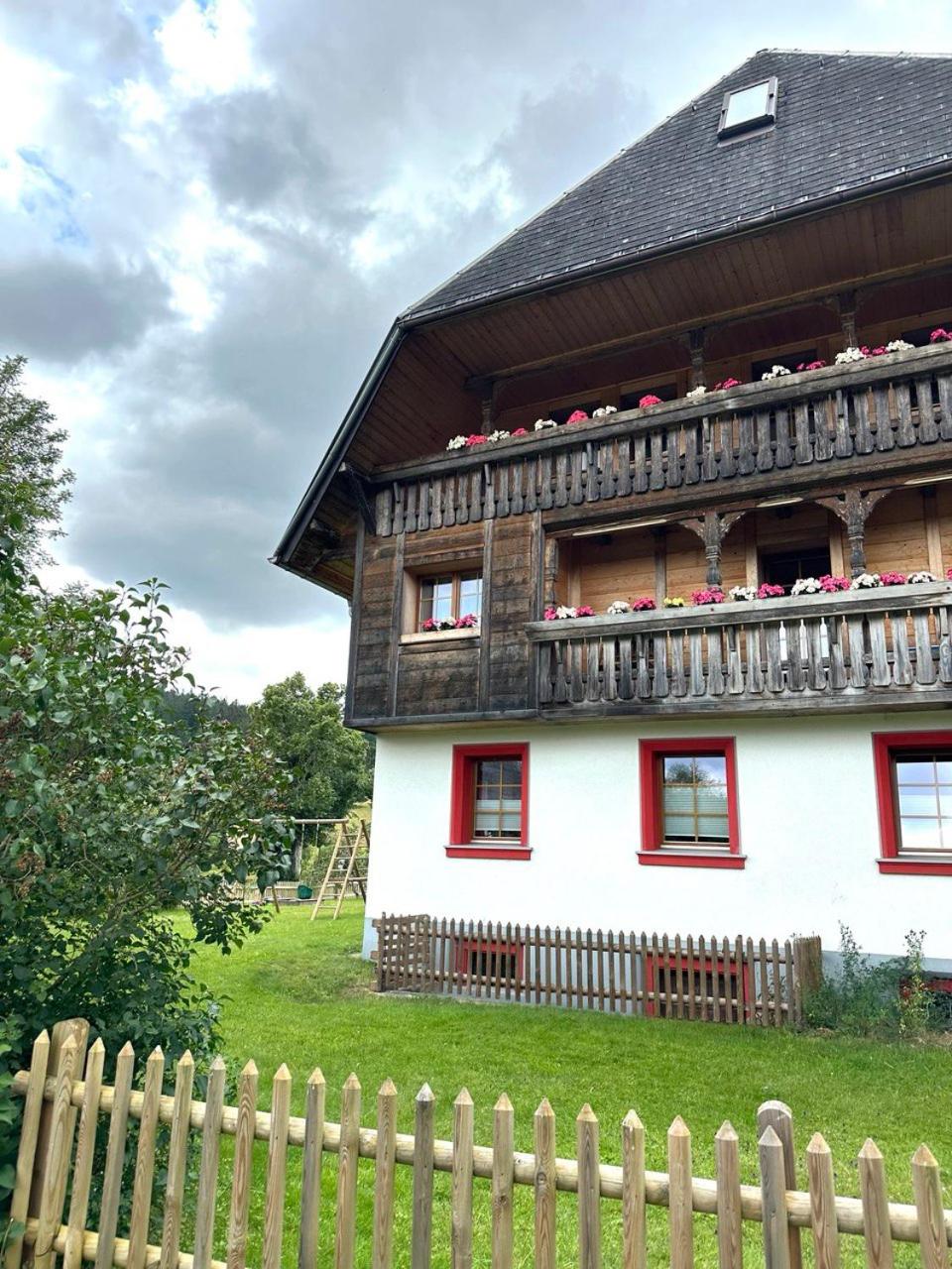 Helle gemütliche Ferienwohnung in Schwarzwaldhof