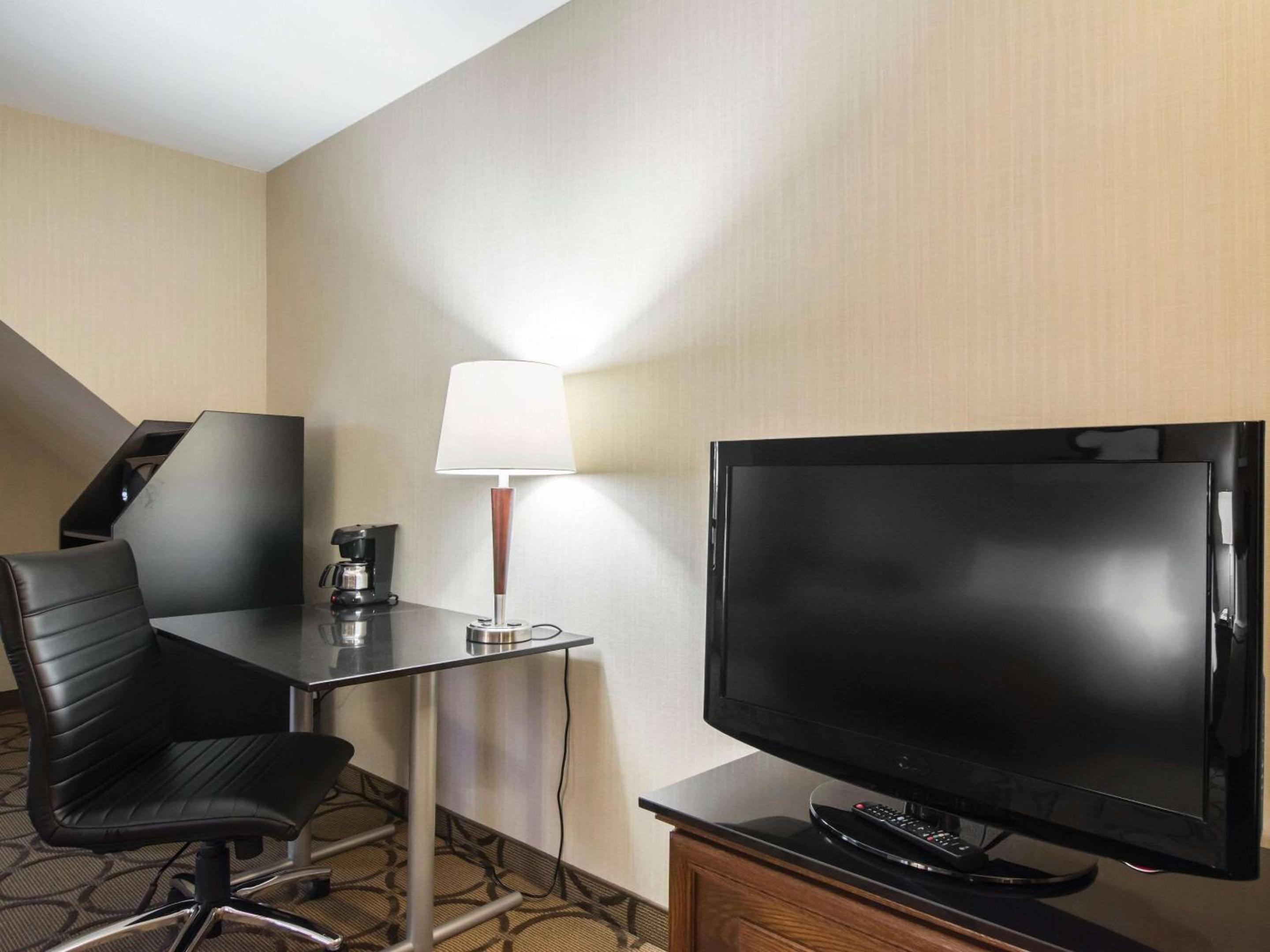 Comfort Inn Ancienne-Lorette - Quebec Airport