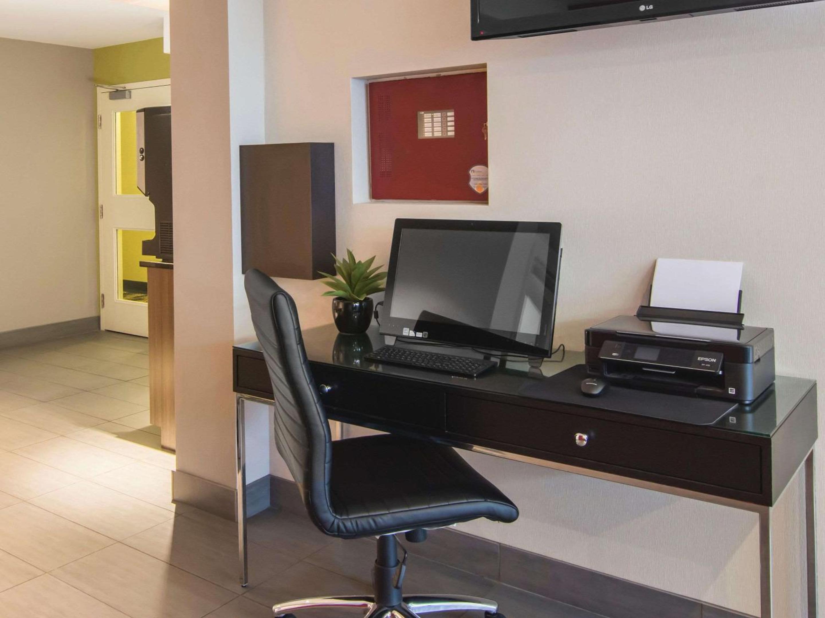 Comfort Inn Ancienne-Lorette - Quebec Airport, Zdjęcie 30