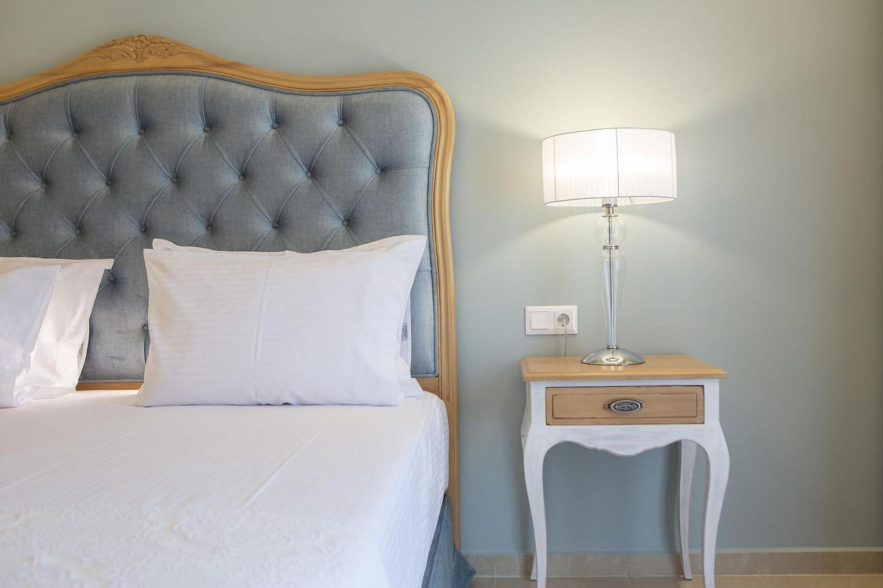 VK Luxury Suites With Private Parking view 3