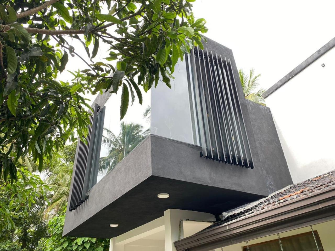 Dews Villa