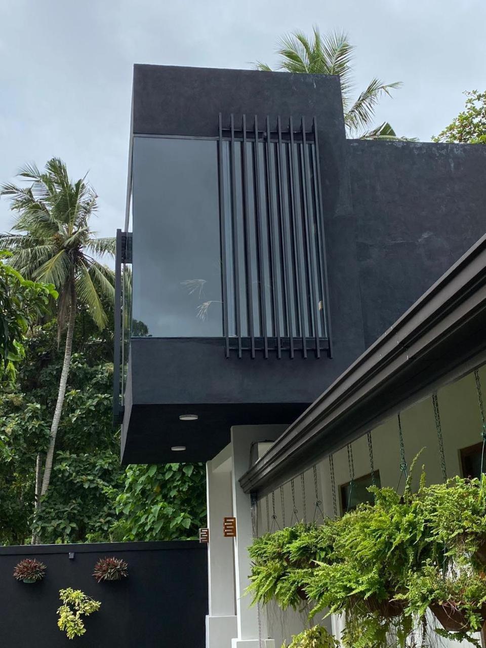 Dews Villa