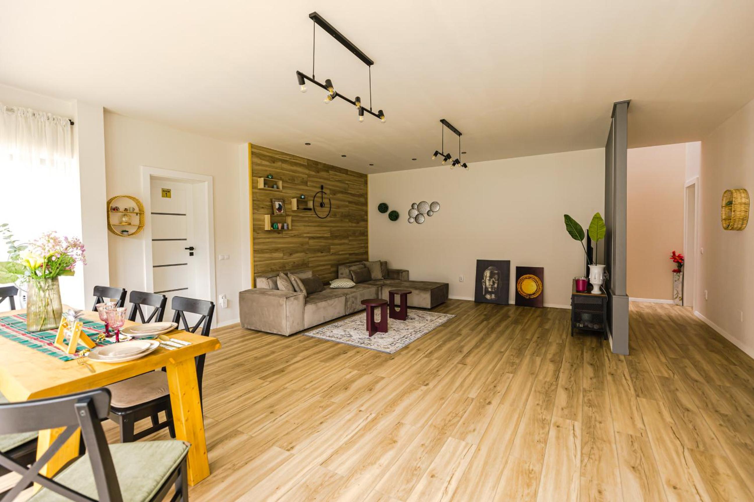 IoanaGuestHouse