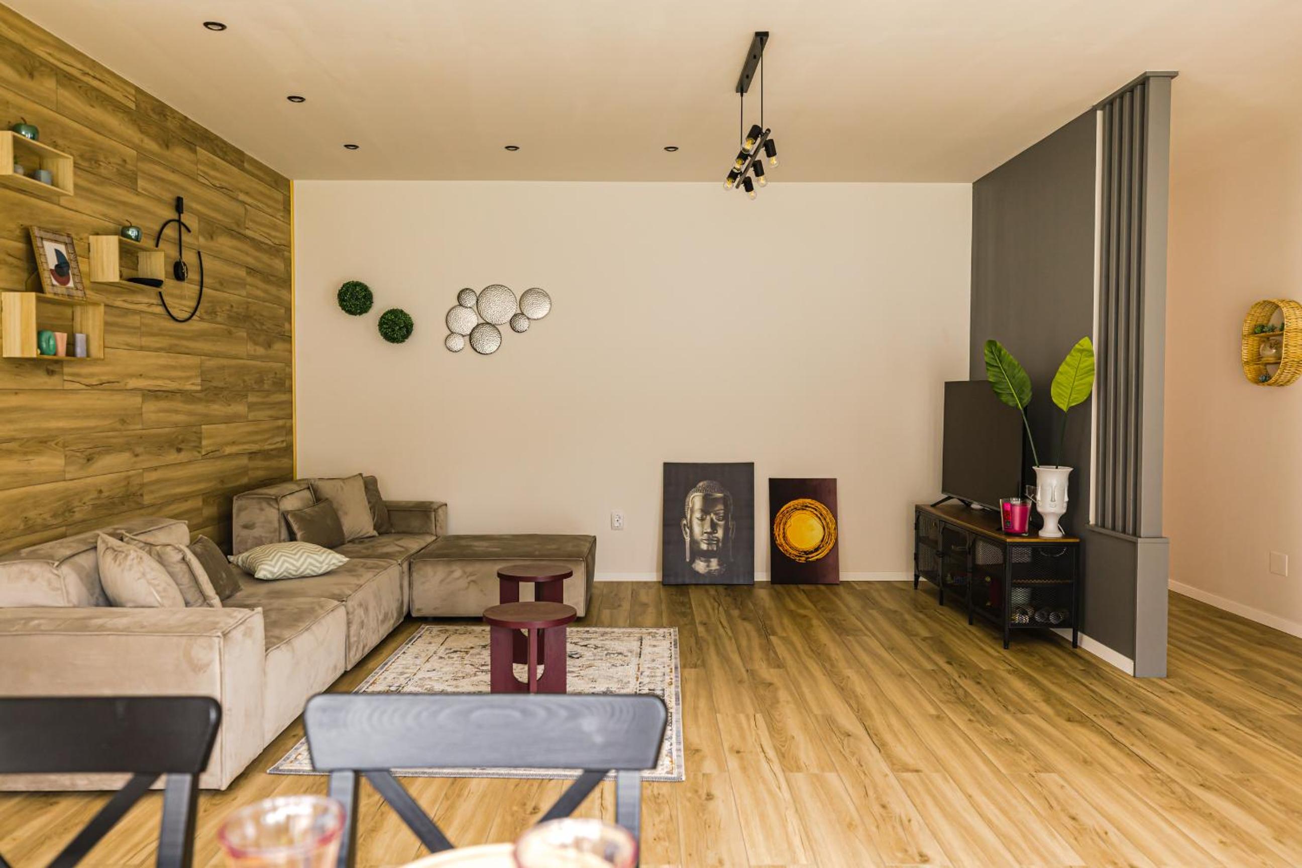 IoanaGuestHouse