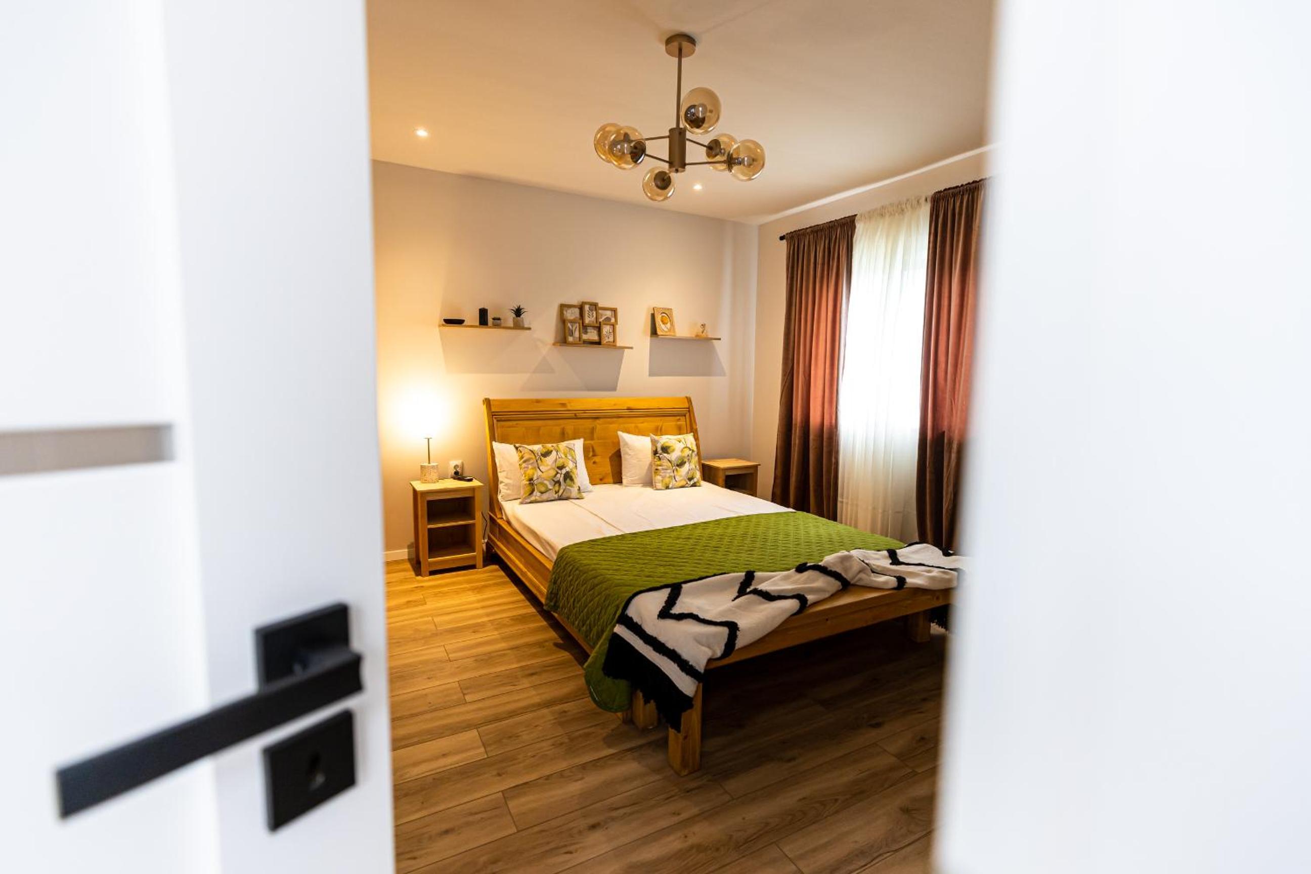 IoanaGuestHouse