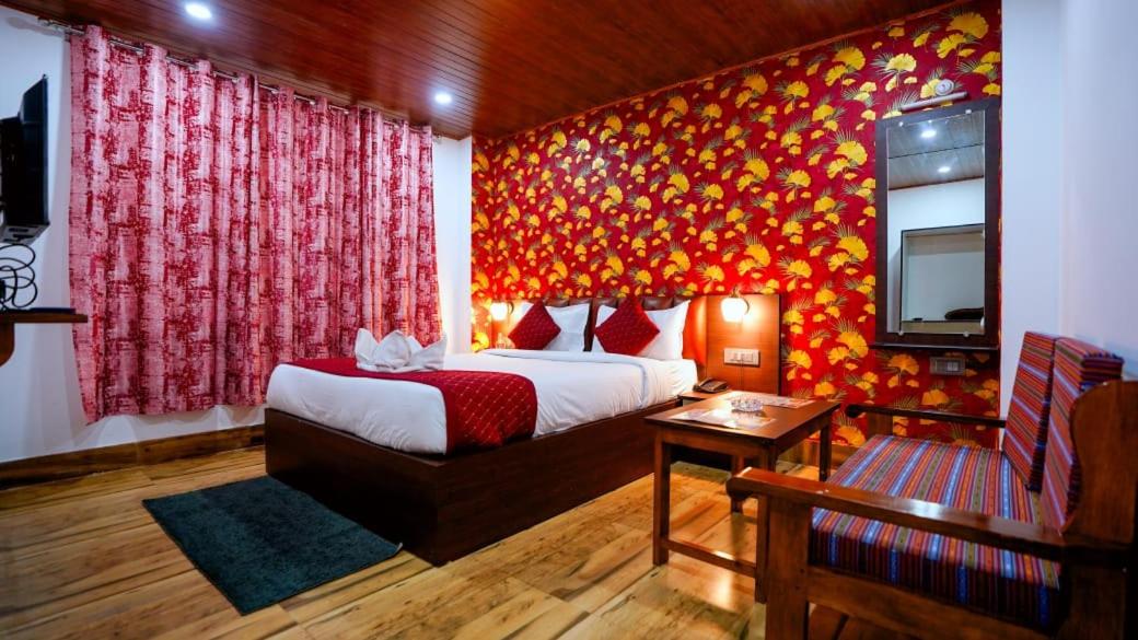 Hotel Kinlay By Sucasa Hills Near MG Marg view 2