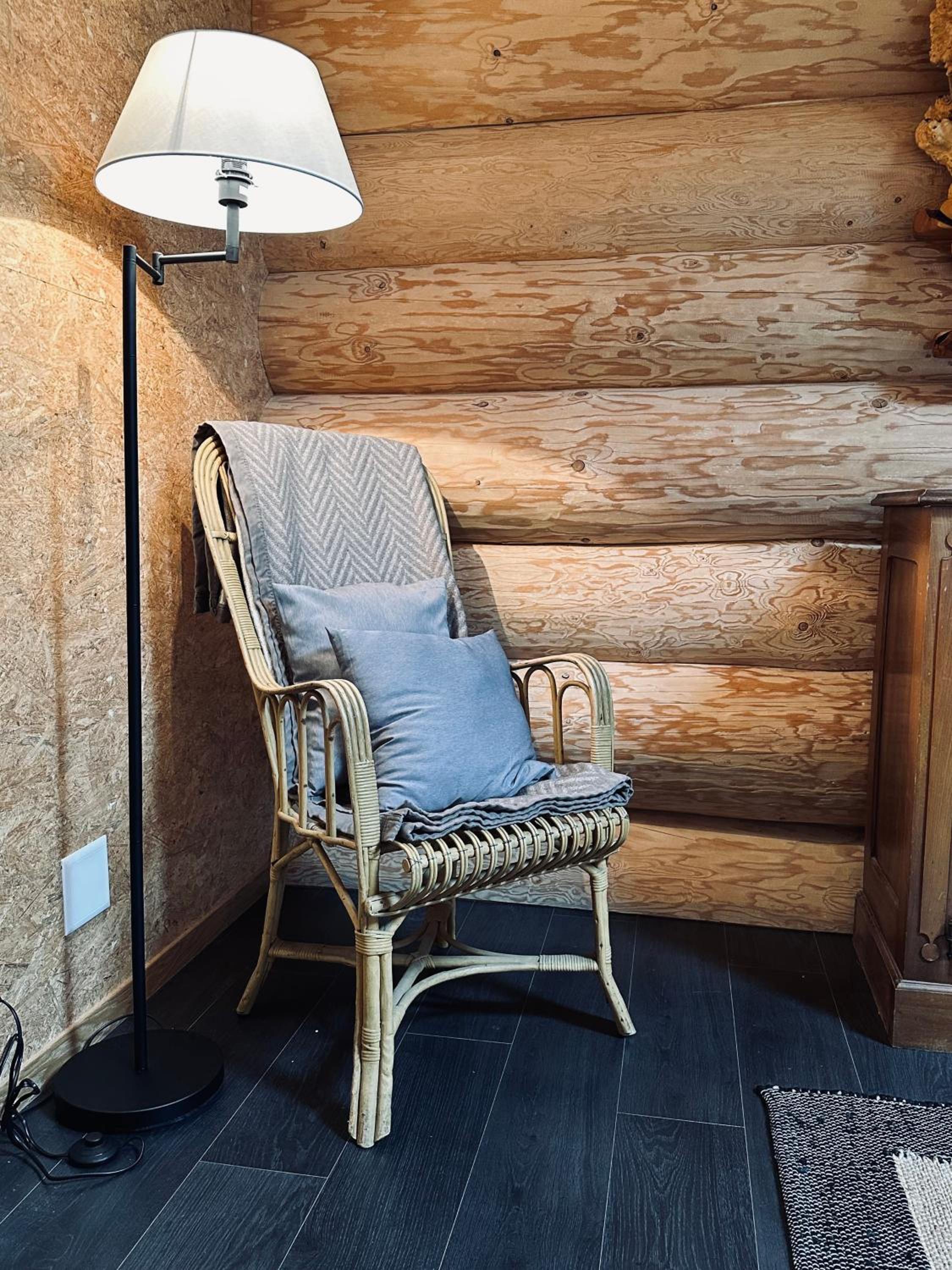 Standard 2 - Heiti Lodge