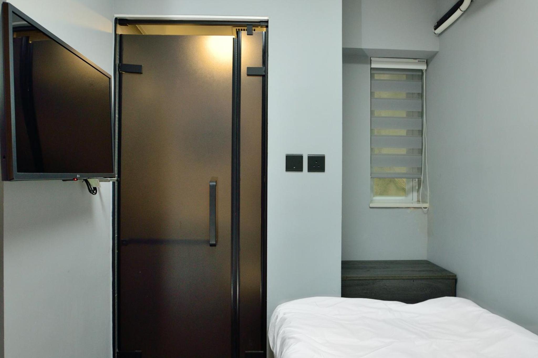 Atlas Hostel & Backpackers