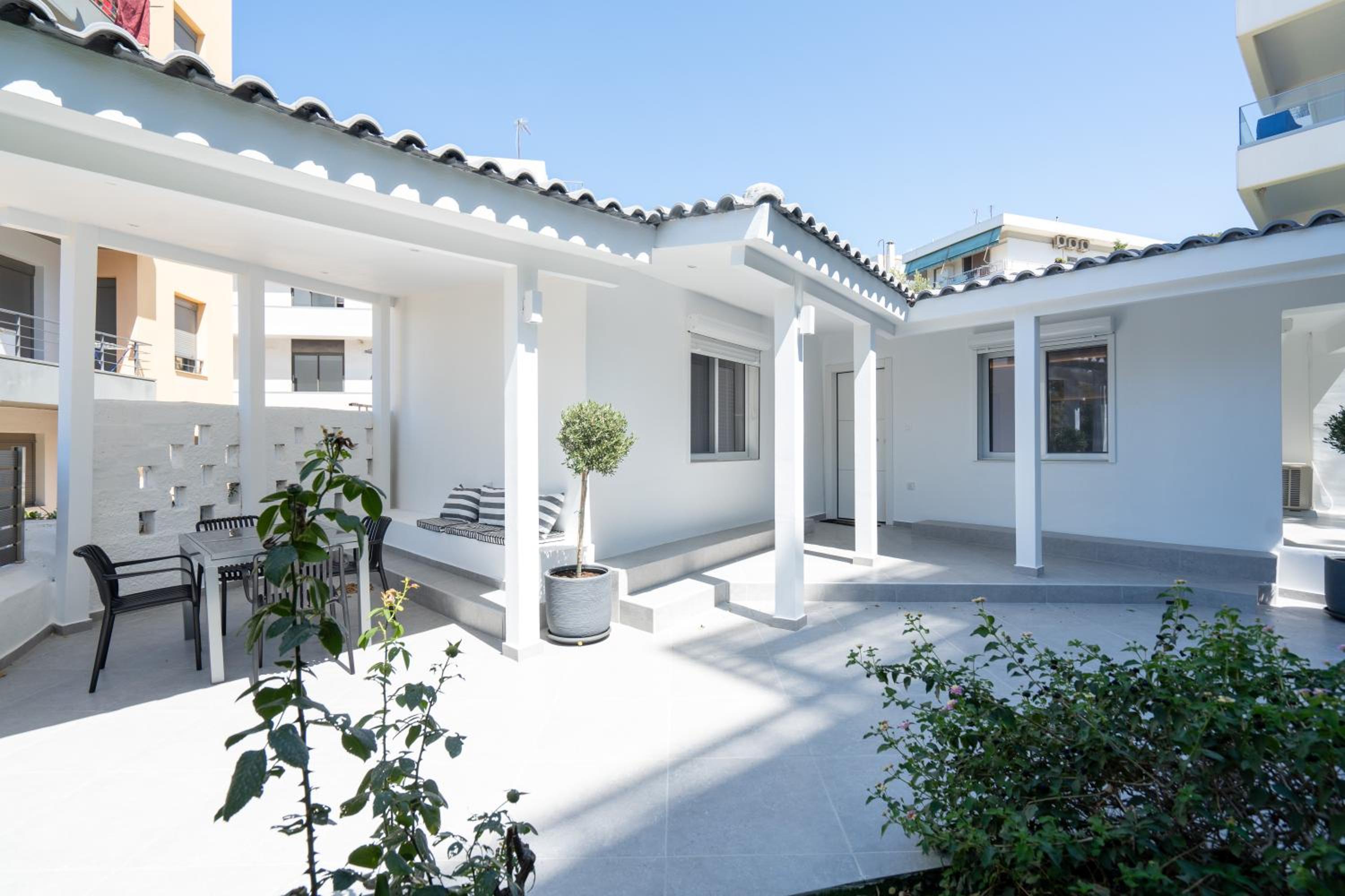 Seaside Oasis - Voula Retreat steps from Beach