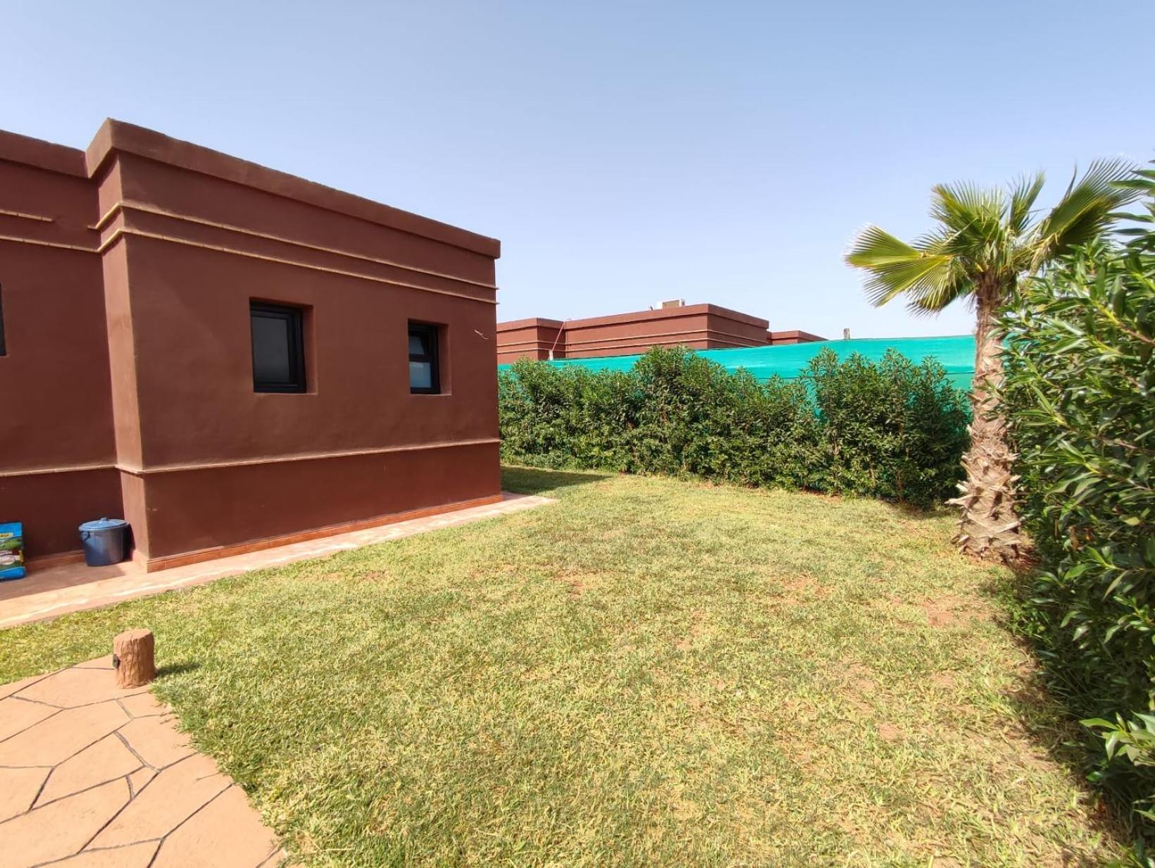 Villa piscine, sans vis-à-vis !