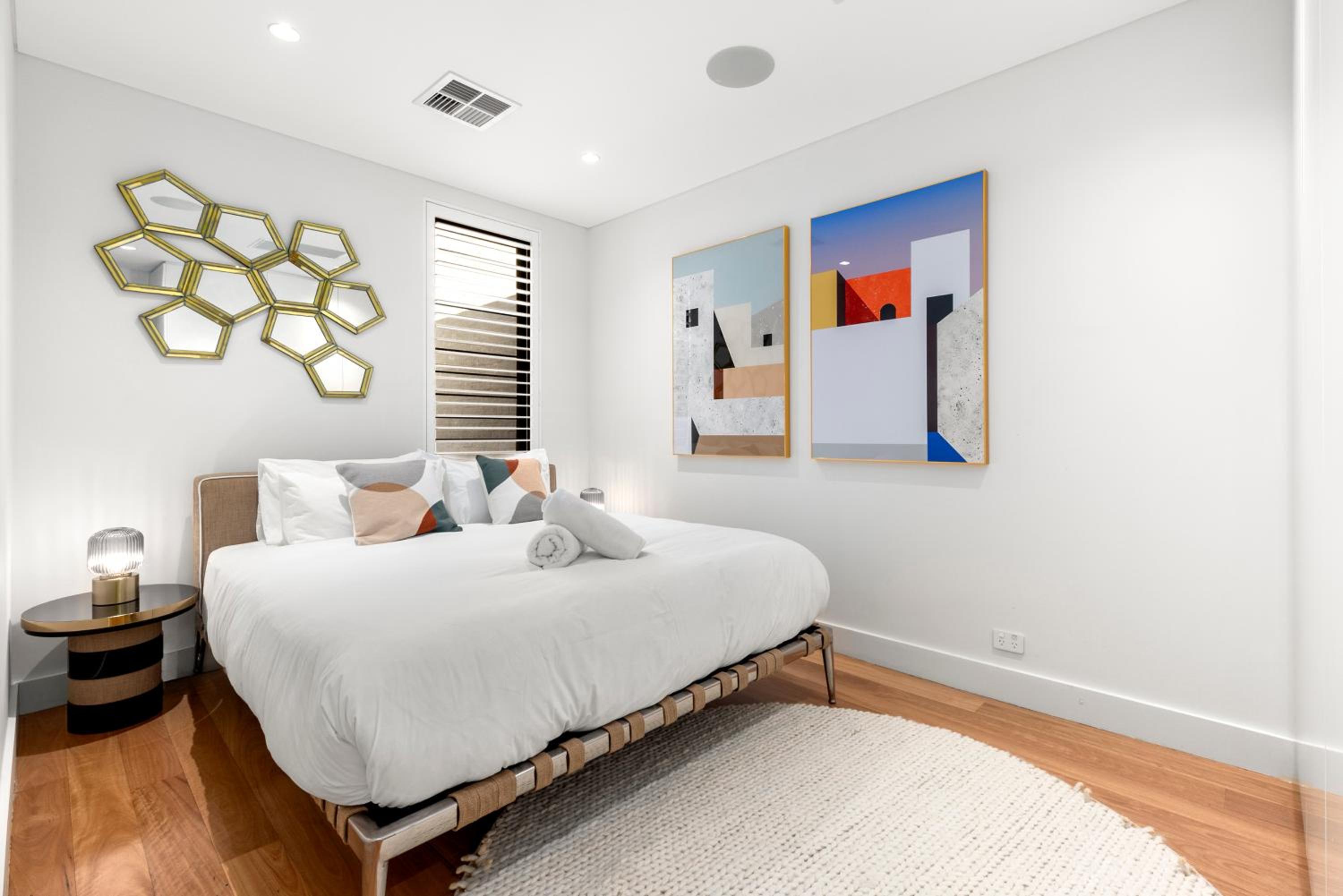 Luxurious 3-Story Terrace in Potts Point