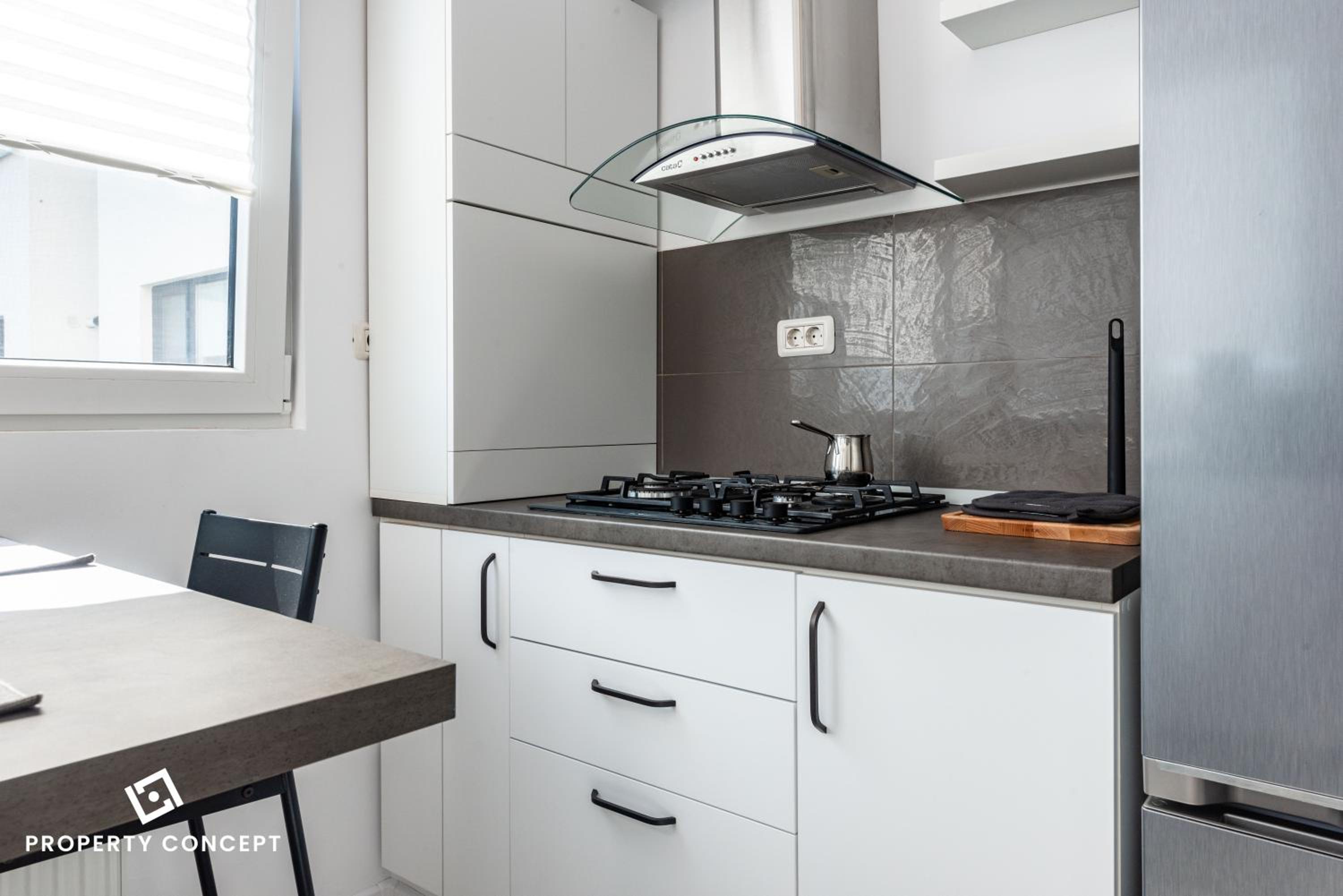 Central Residence Apartment 827 view 4