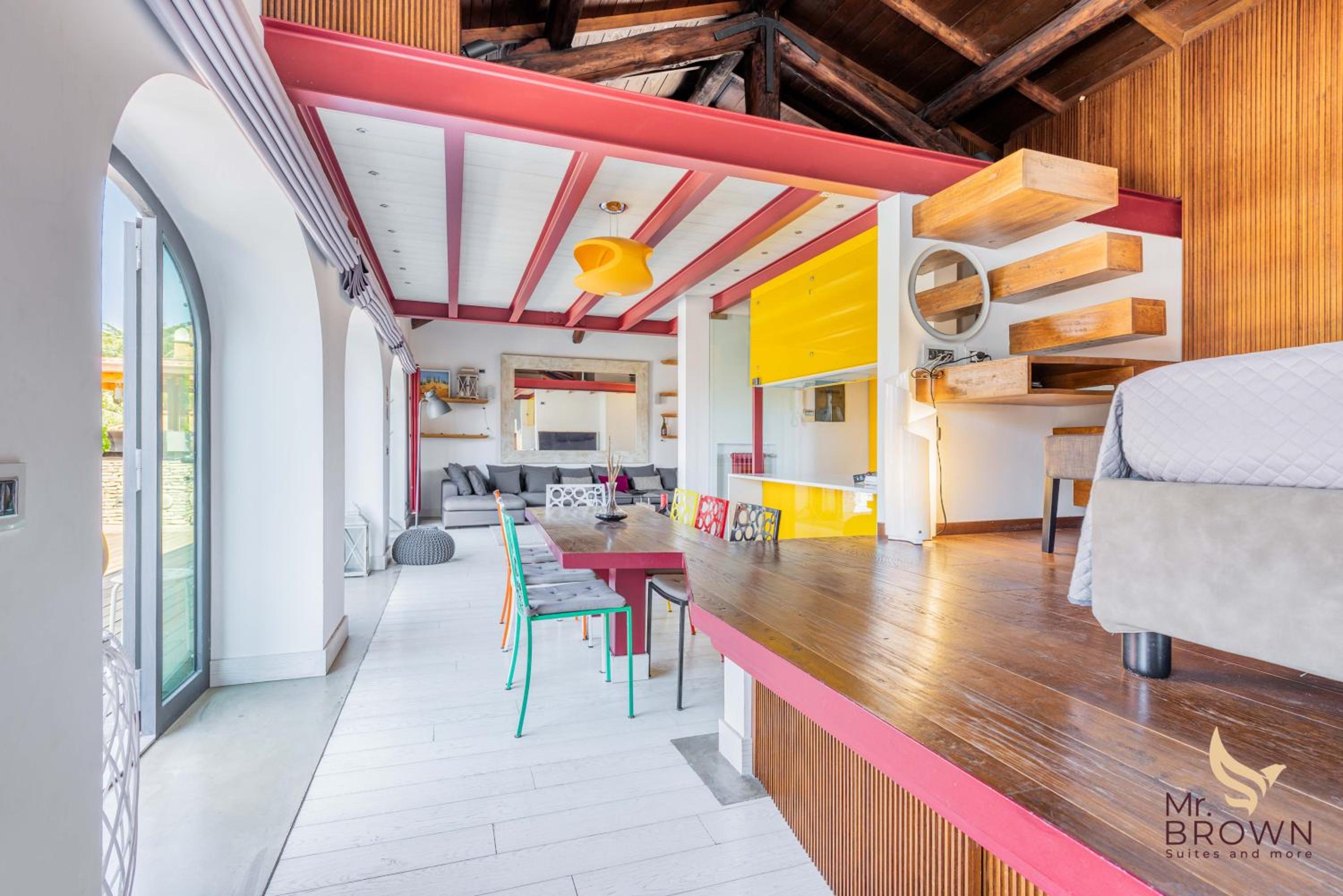 MrBrown Luxury Terrace with Pool