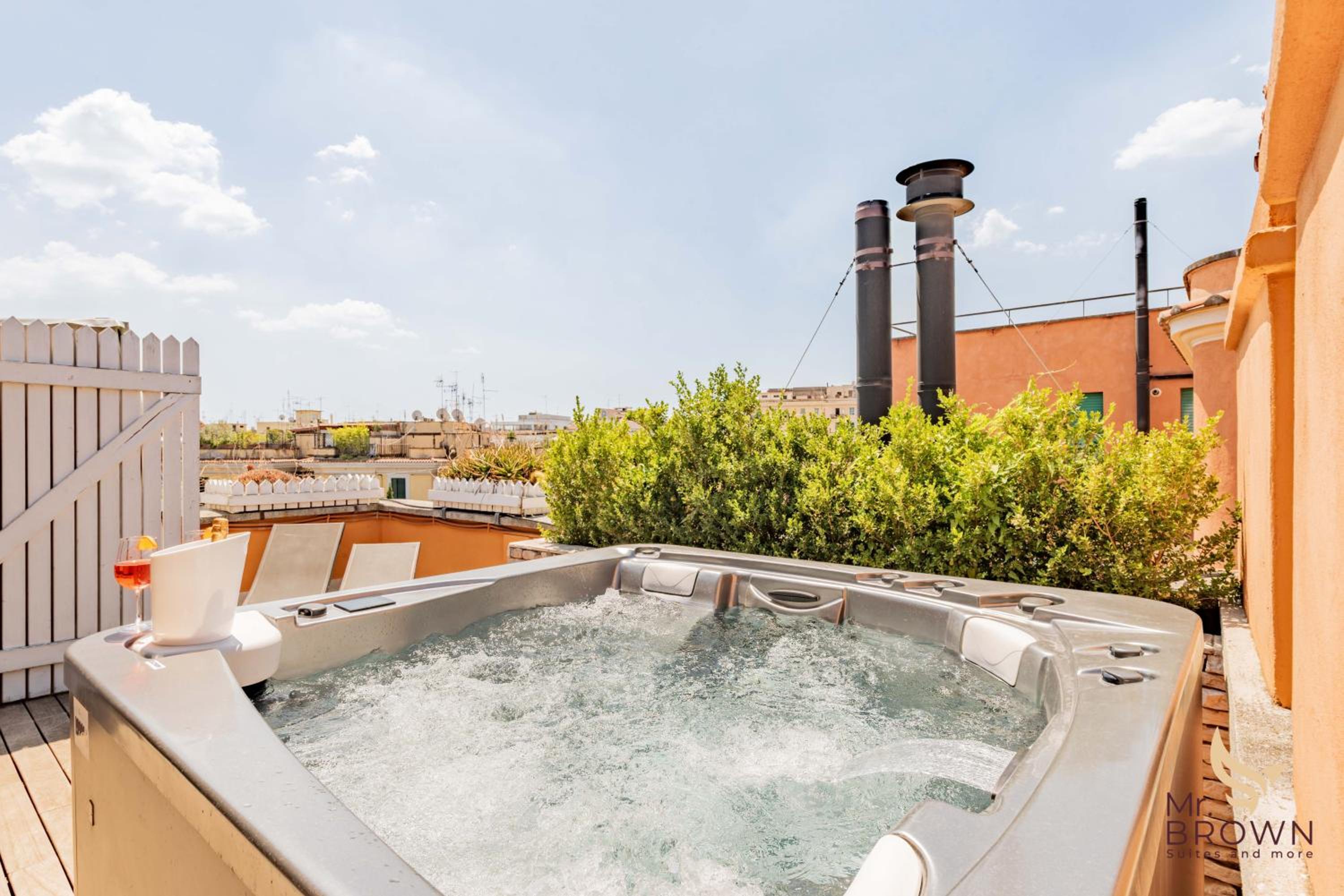 MrBrown Luxury Terrace with Pool