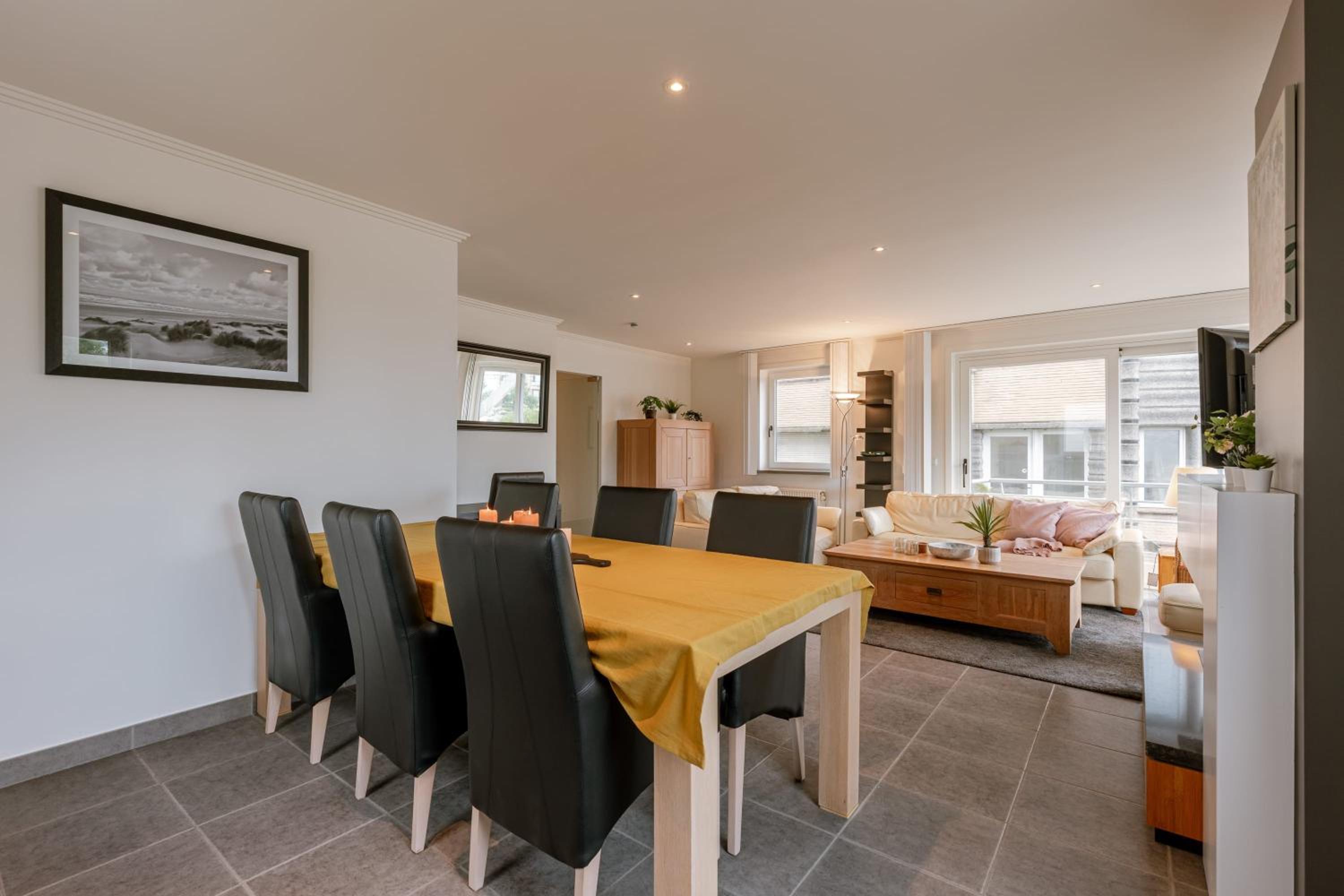 Casiola - Family apartment with parking in De Panne