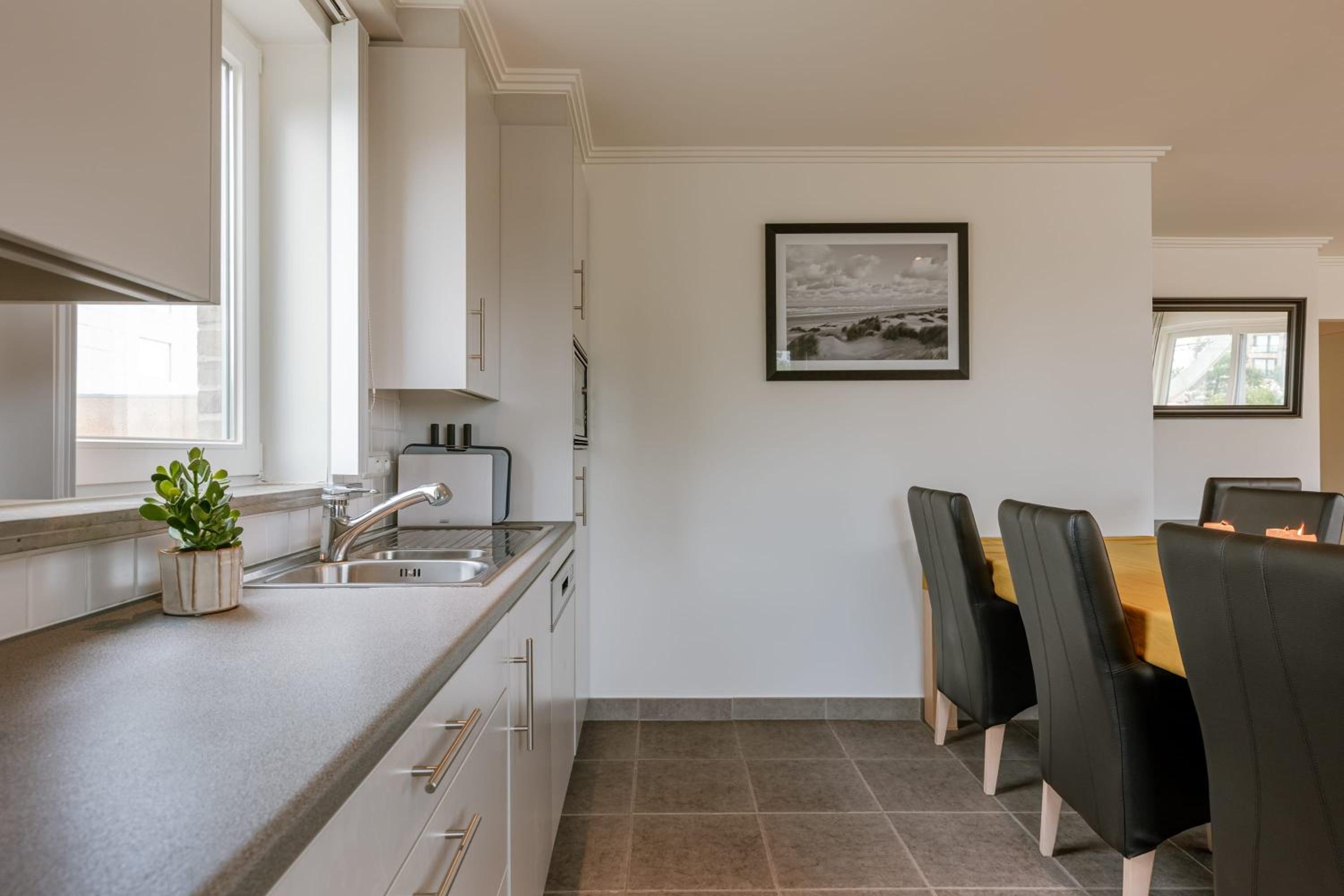 Casiola - Family apartment with parking in De Panne