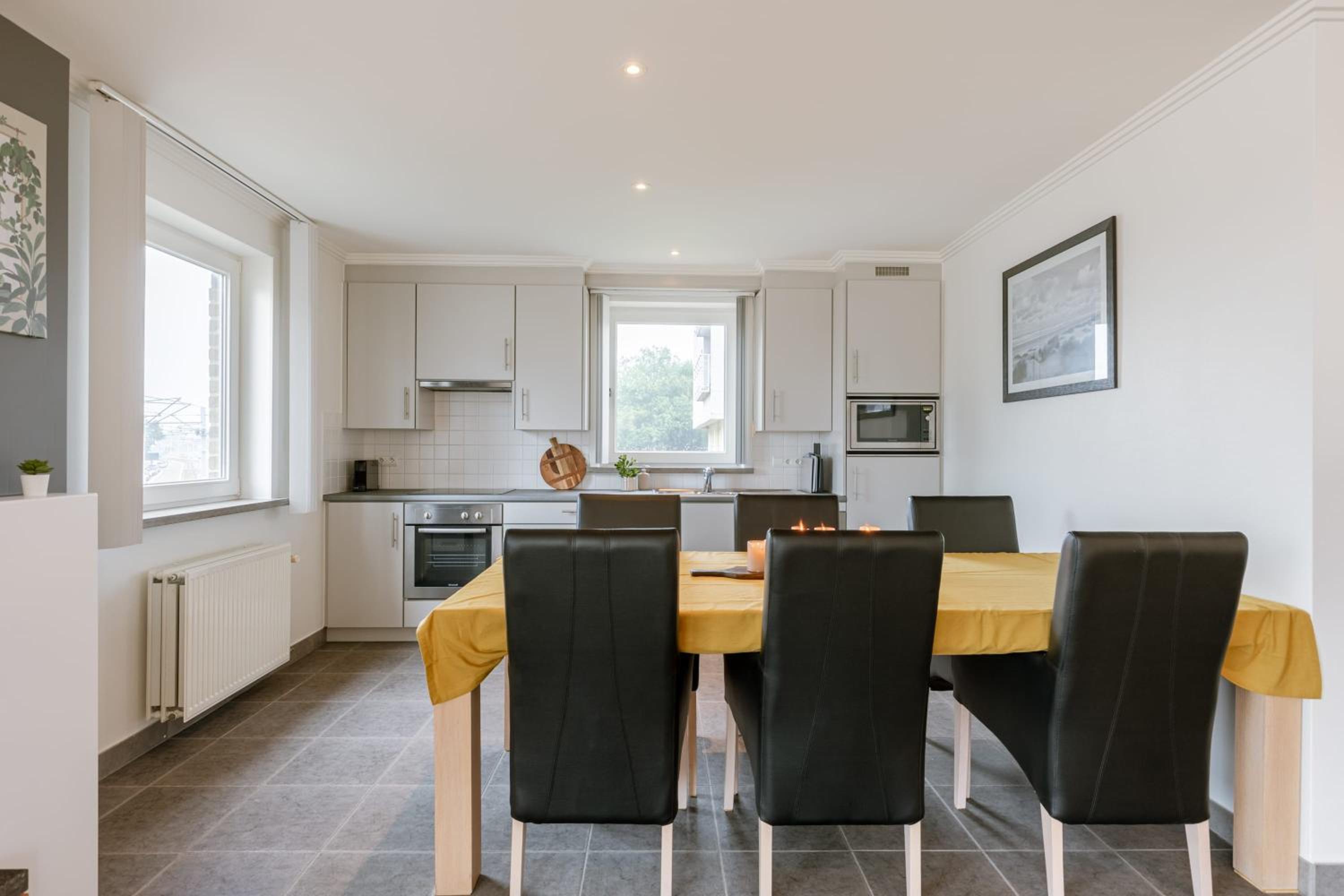 Casiola - Family apartment with parking in De Panne