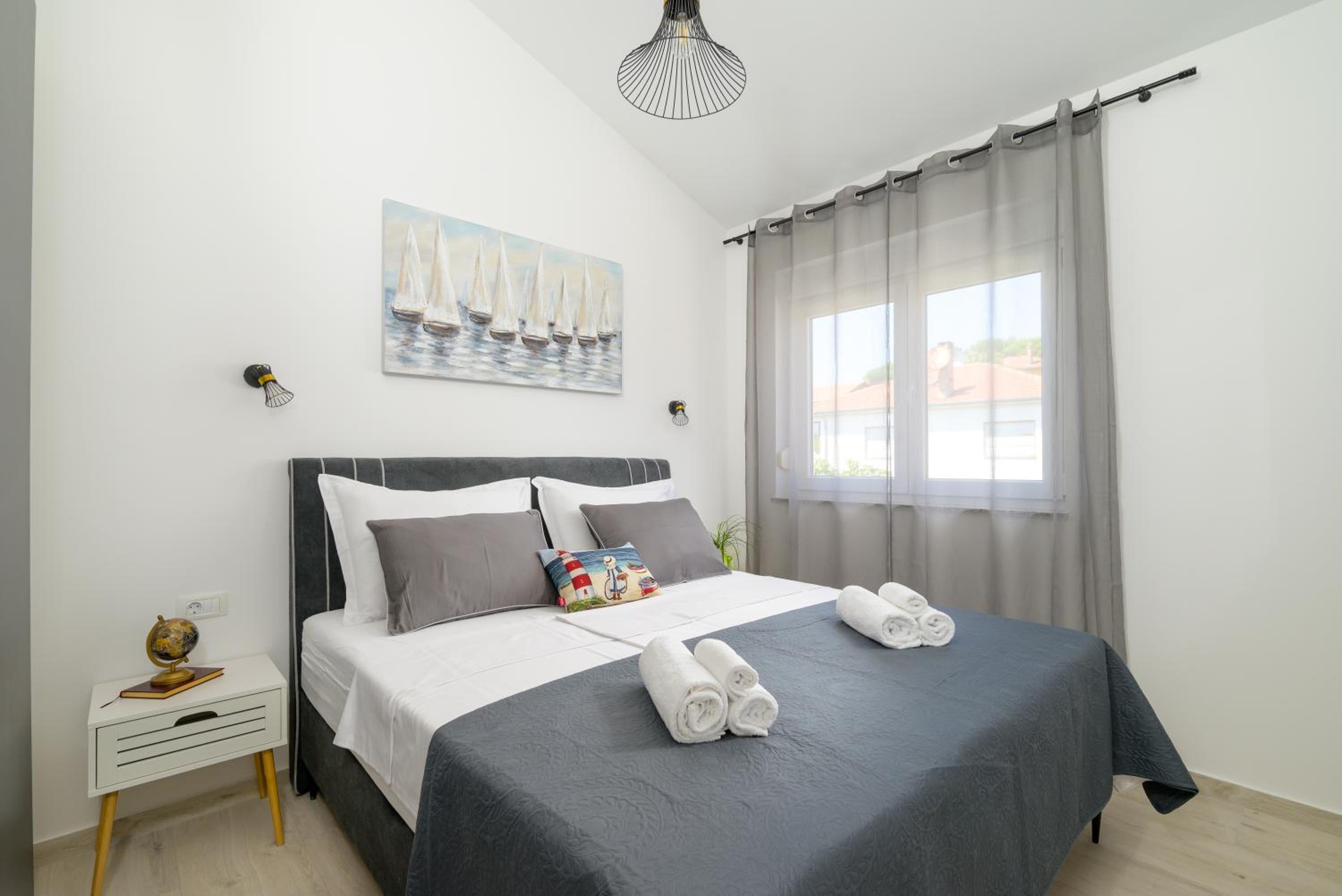J&J apartment NEW MODERN ELEGANT With Balcony and Loggia - Free private parking Fast Wi-Fi and 3 AIR conditioners photo 5