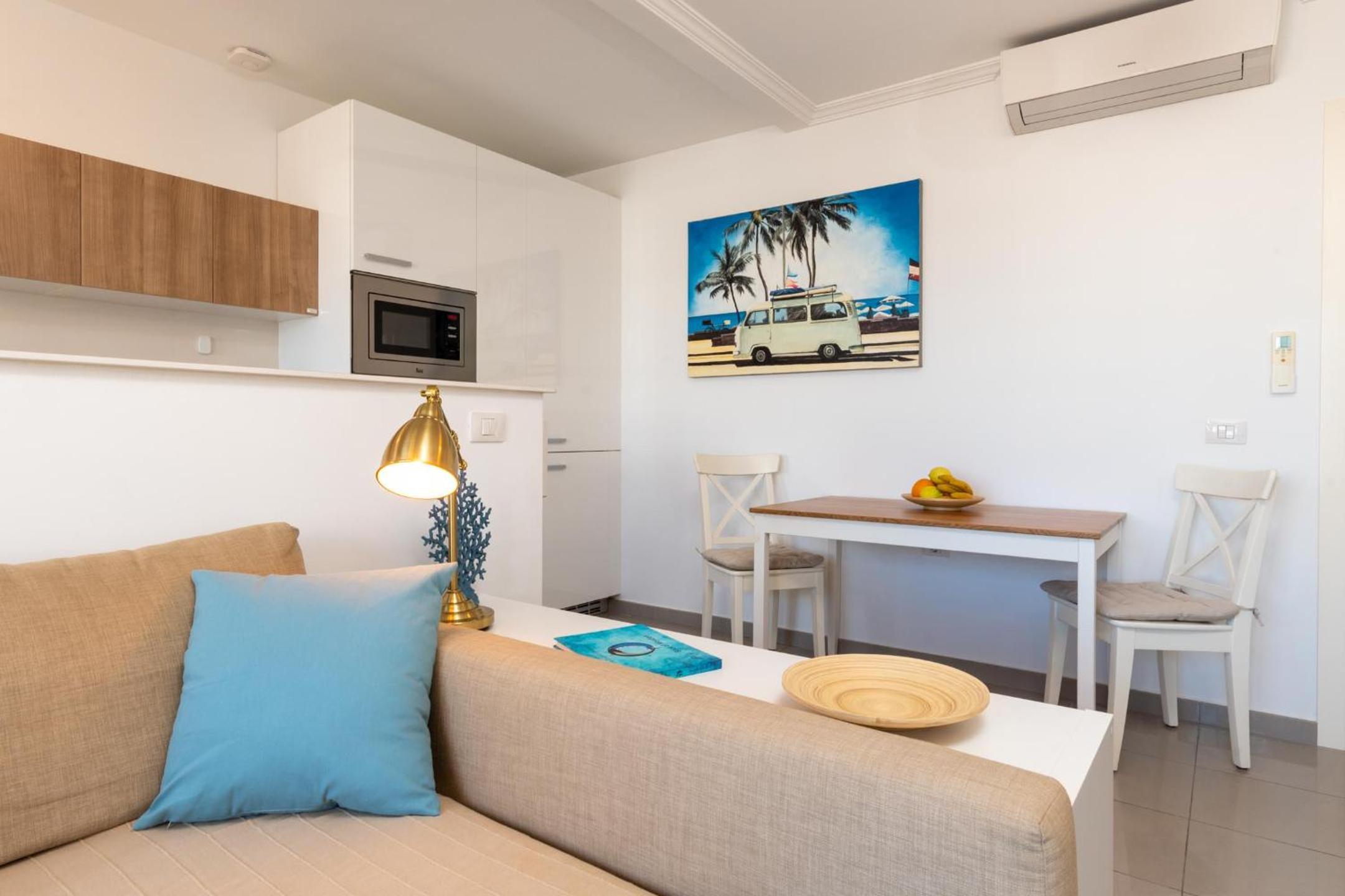 Hidalgos Hideaway - La Caleta view 4