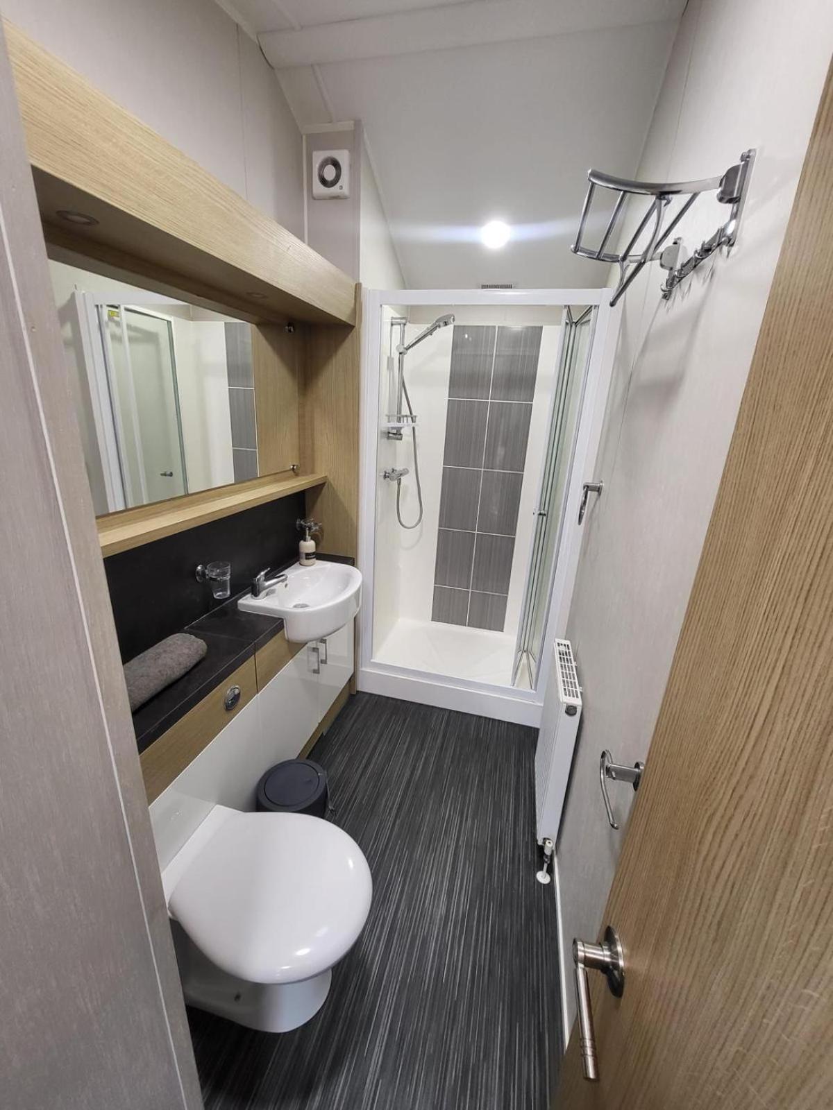 Stunning 6 Berth Caravan With Decking At Valley Farm Holiday Park Ref 46682B view 2
