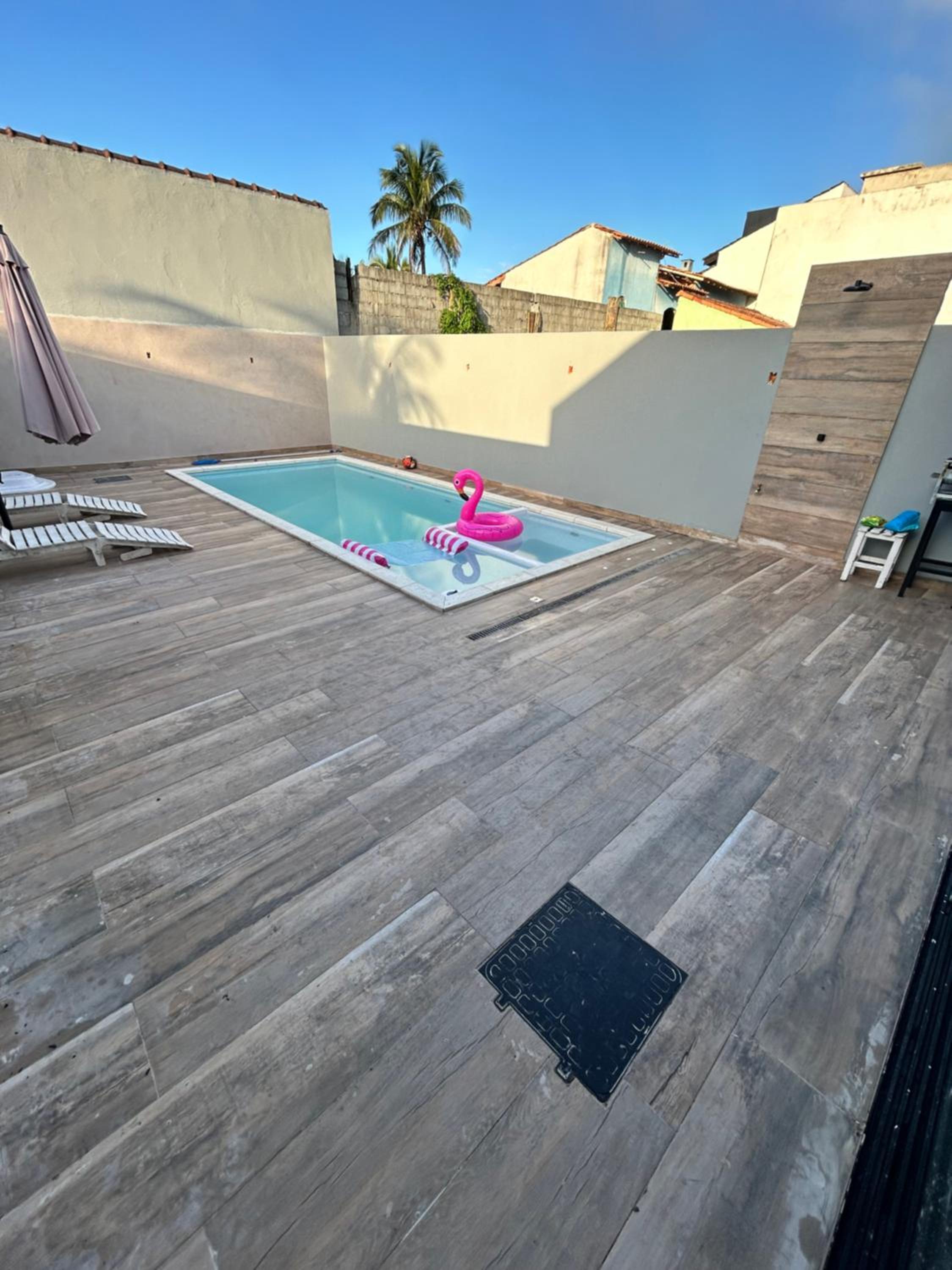 Casa Moderna de Praia no Condomínio Beira Mar