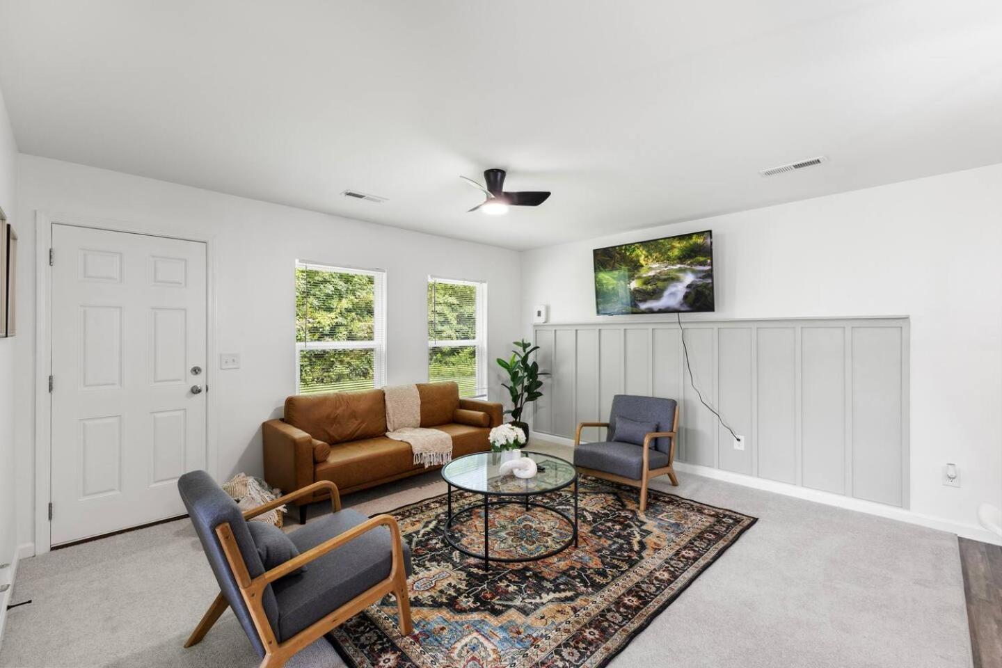 Cozy Retreat, Serene 4BR Ranch