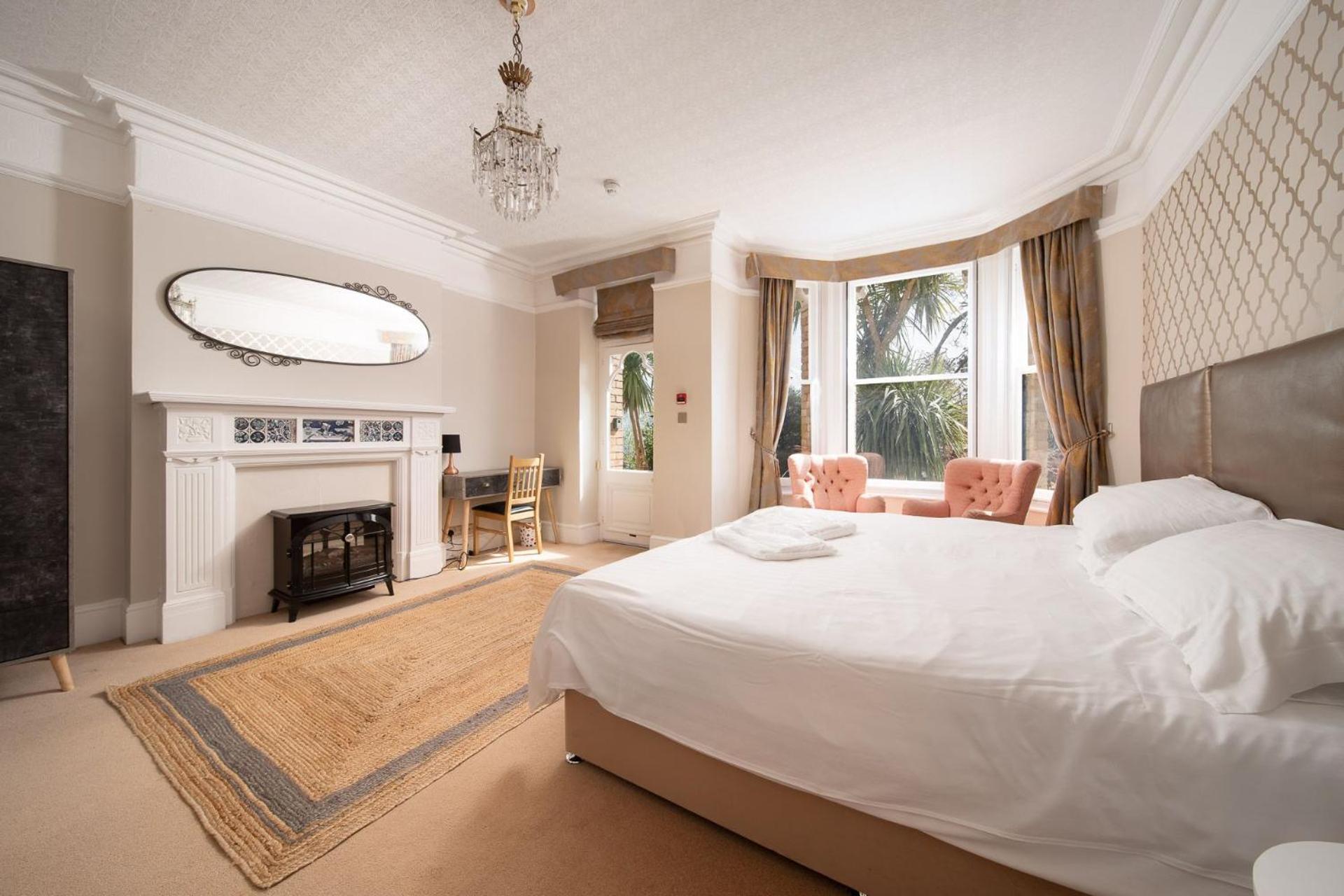 Westwell Hall