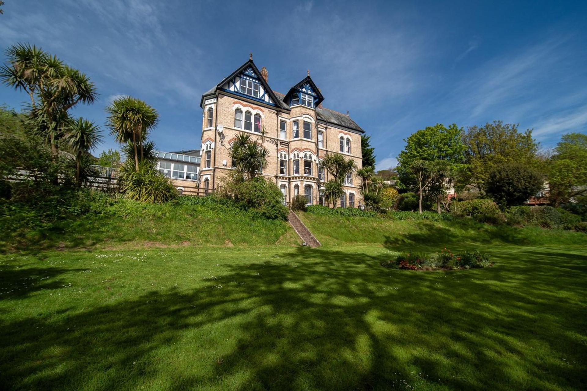 Westwell Hall