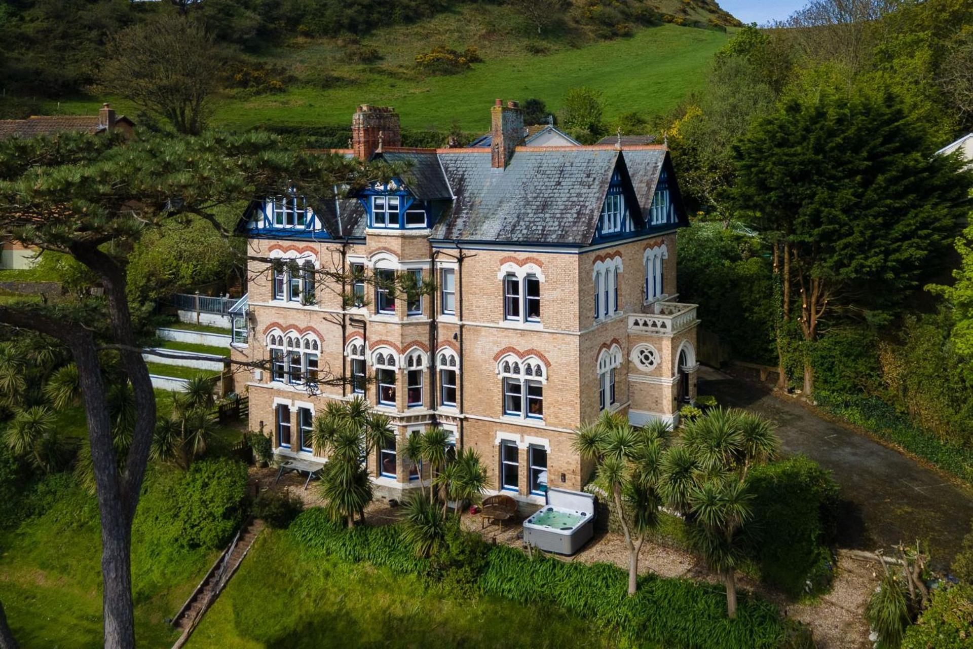 Westwell Hall