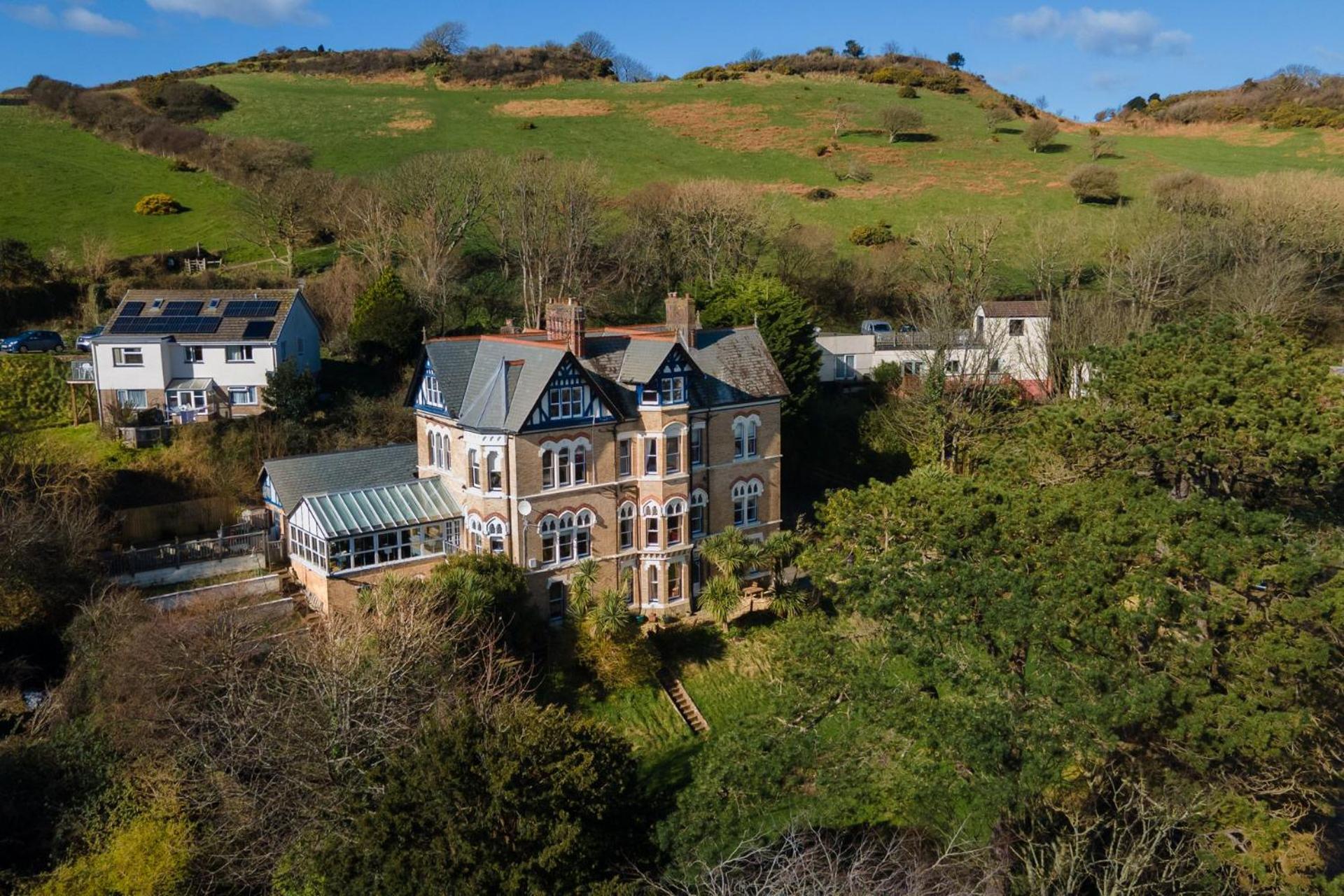 Westwell Hall