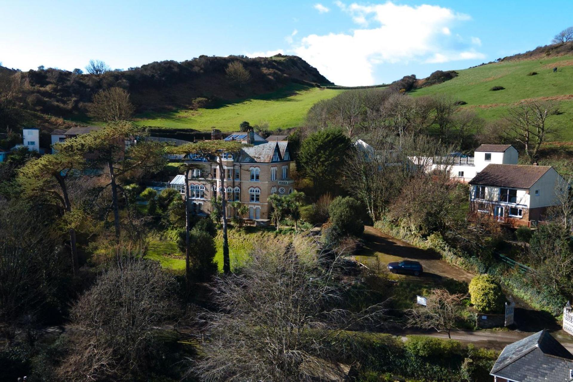 Westwell Hall