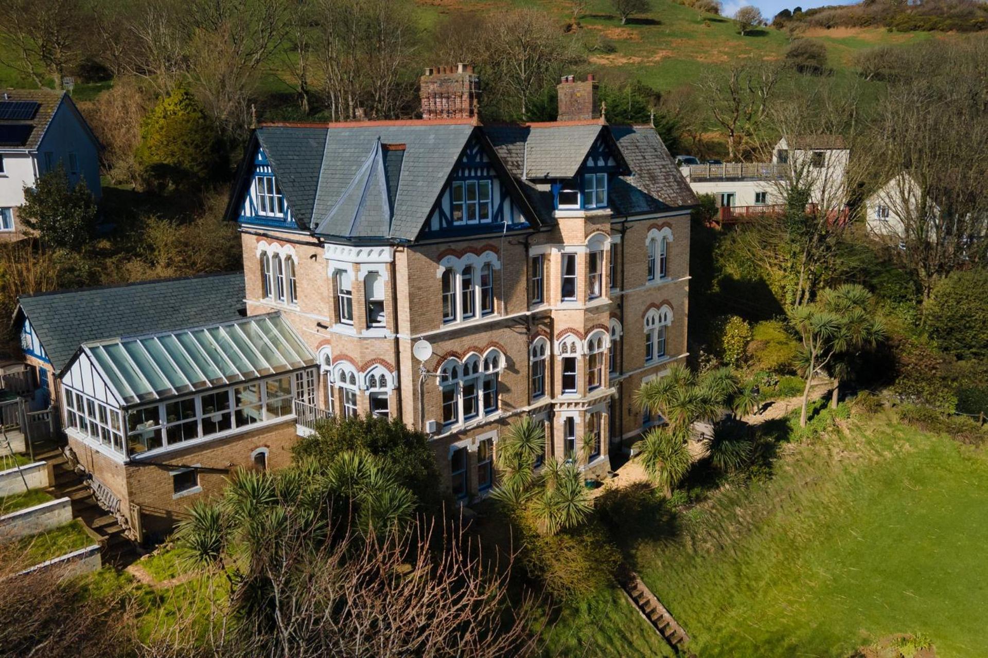 Westwell Hall