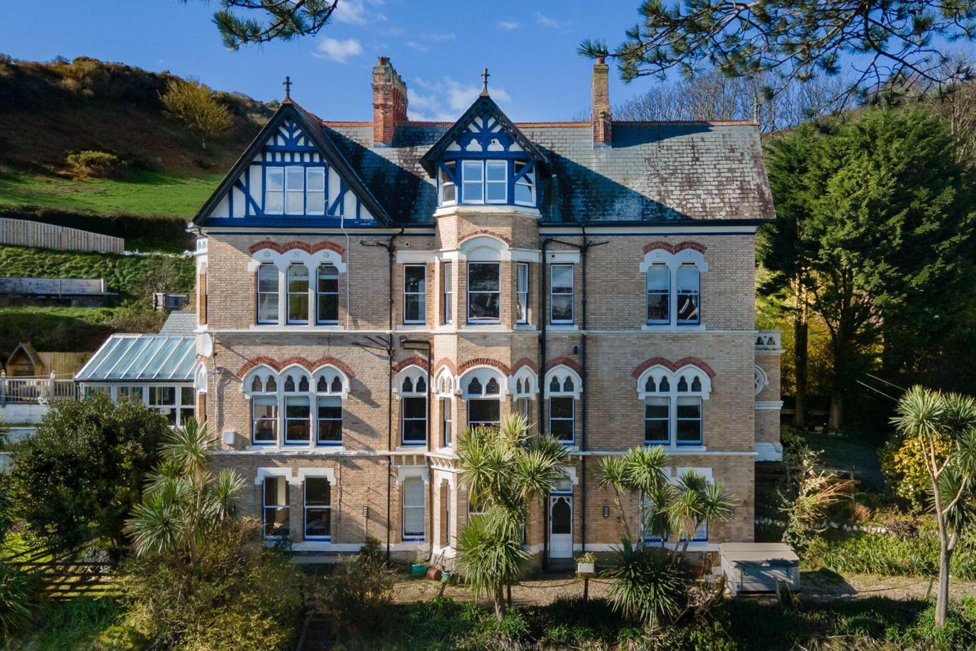 Westwell Hall