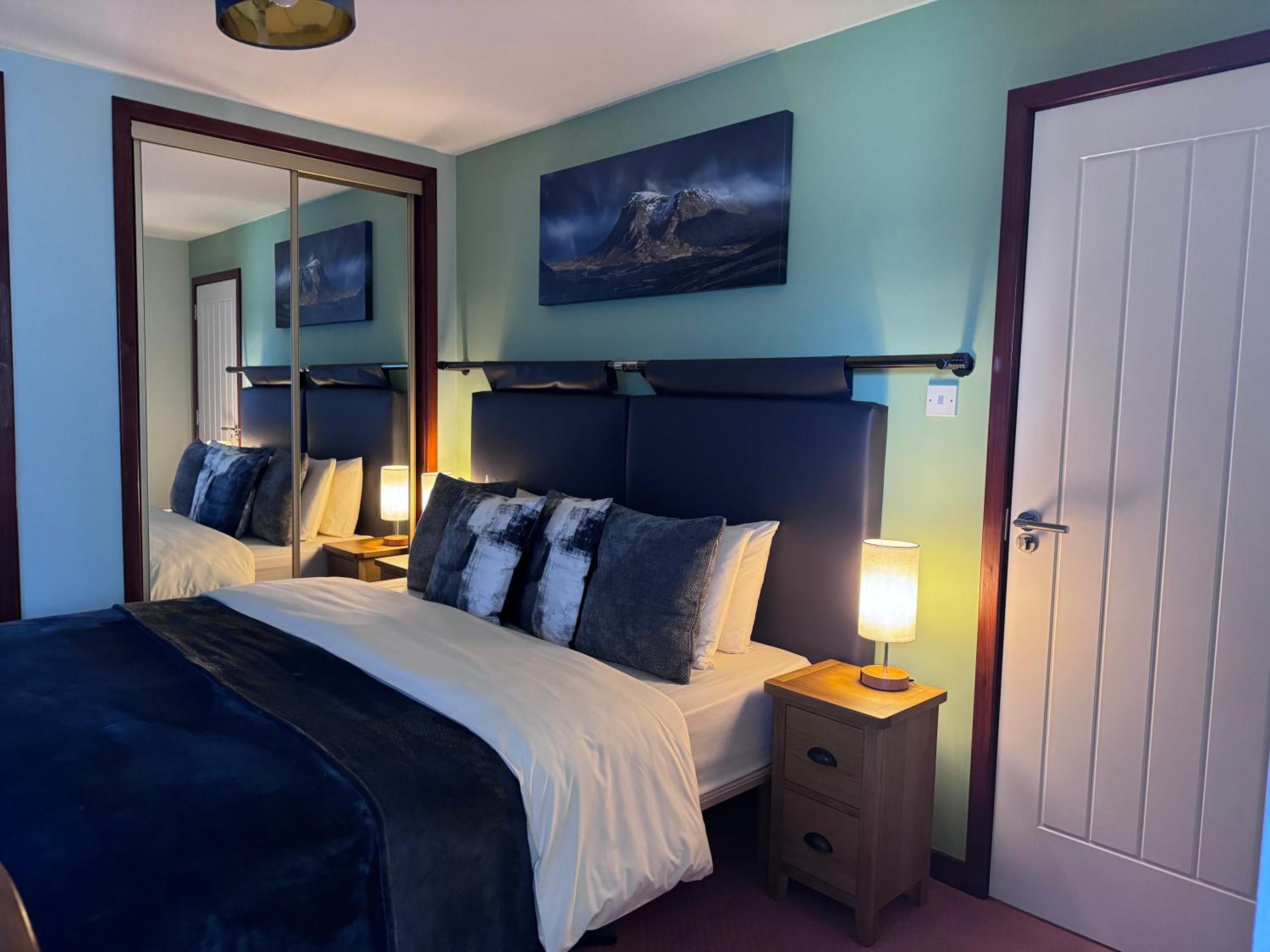 Oaklyn,Highland Village of Beauly, Quiet Neighbourhood, 2 Bed 4 Guests view 2