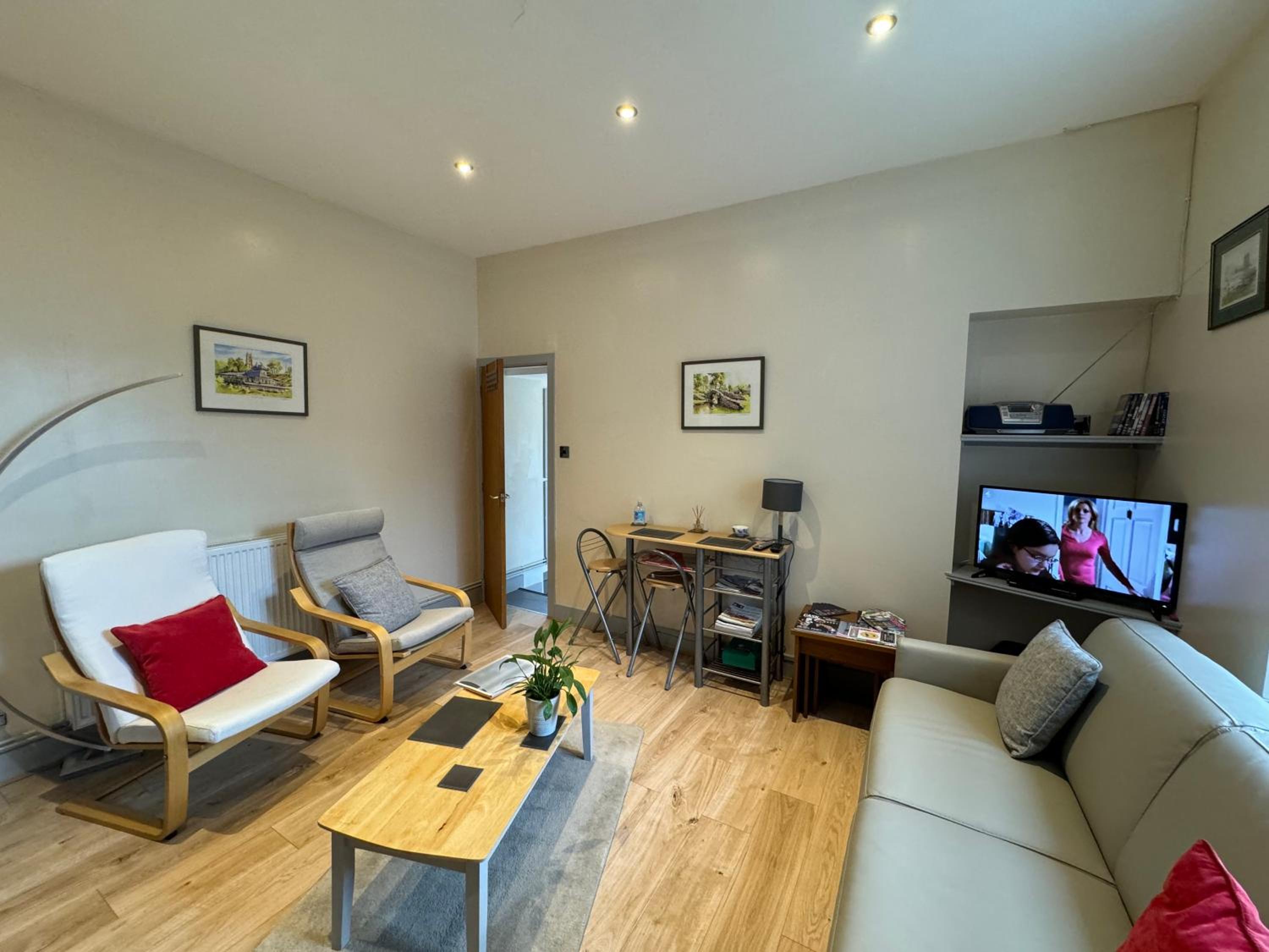 The Annex Keith Self Catering WiFi Private Parking bkng view 2