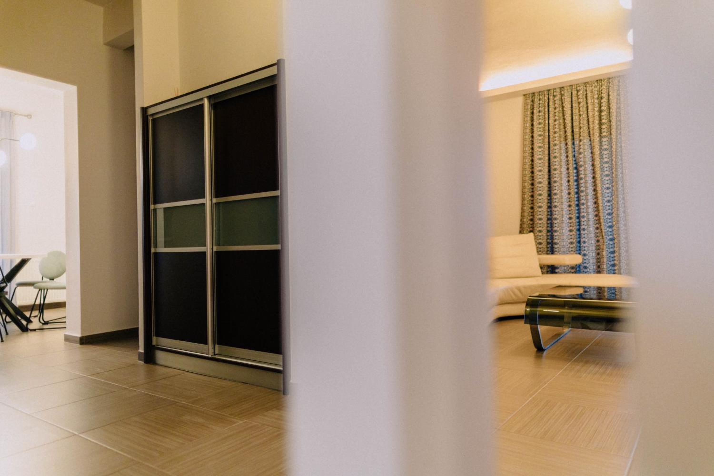 Anassa House