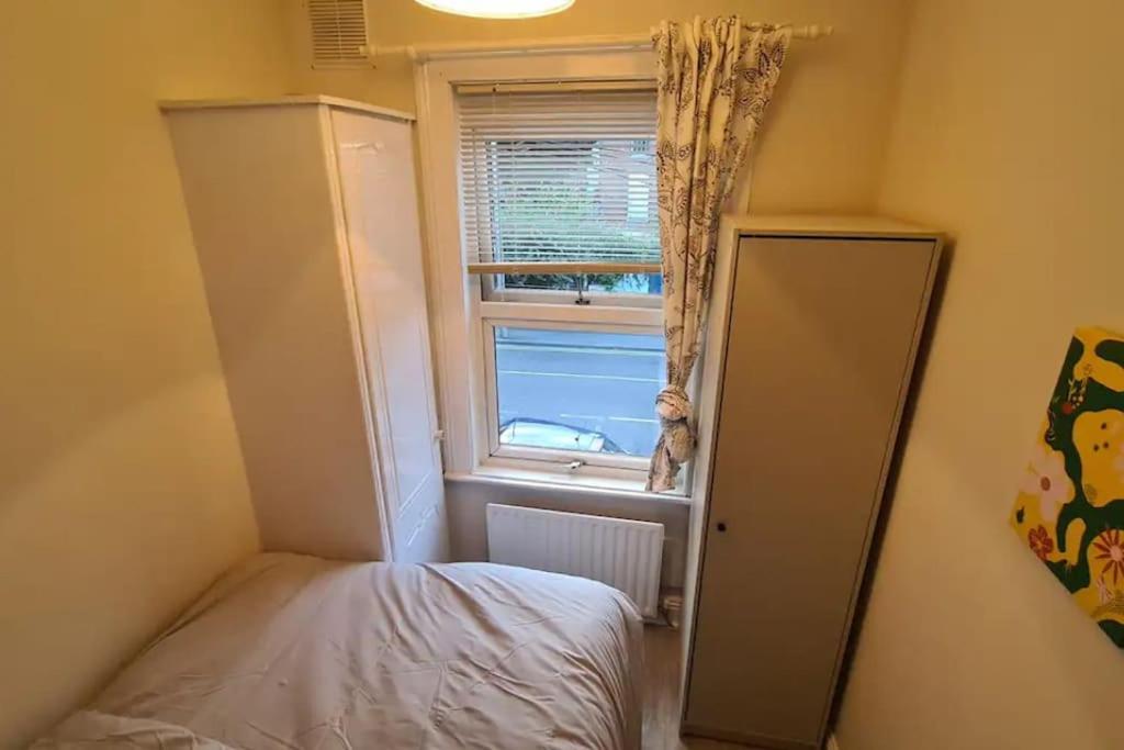 Entire 1 bedroom apartment