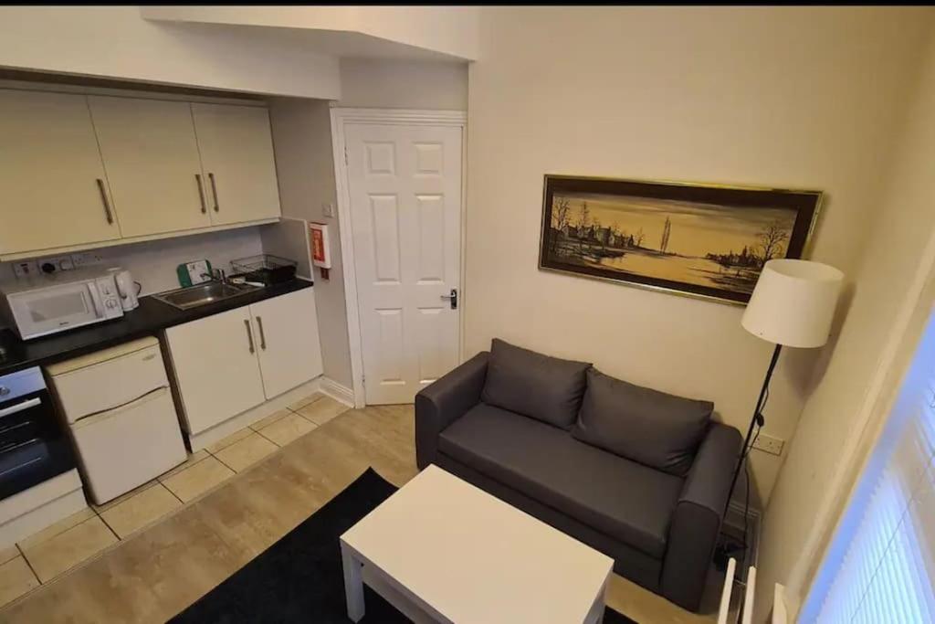 Entire 1 bedroom apartment