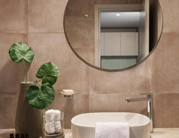 CW Athens Riviera Suite