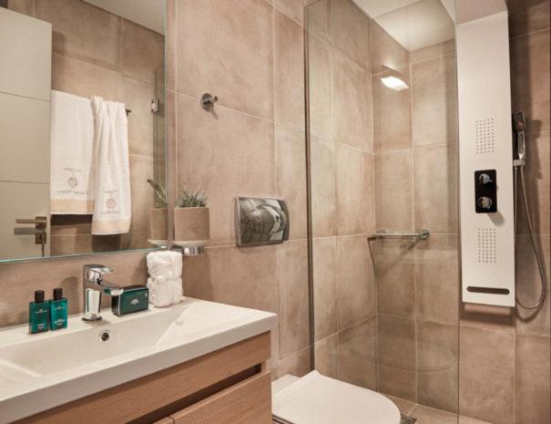 CW Athens Riviera Suite