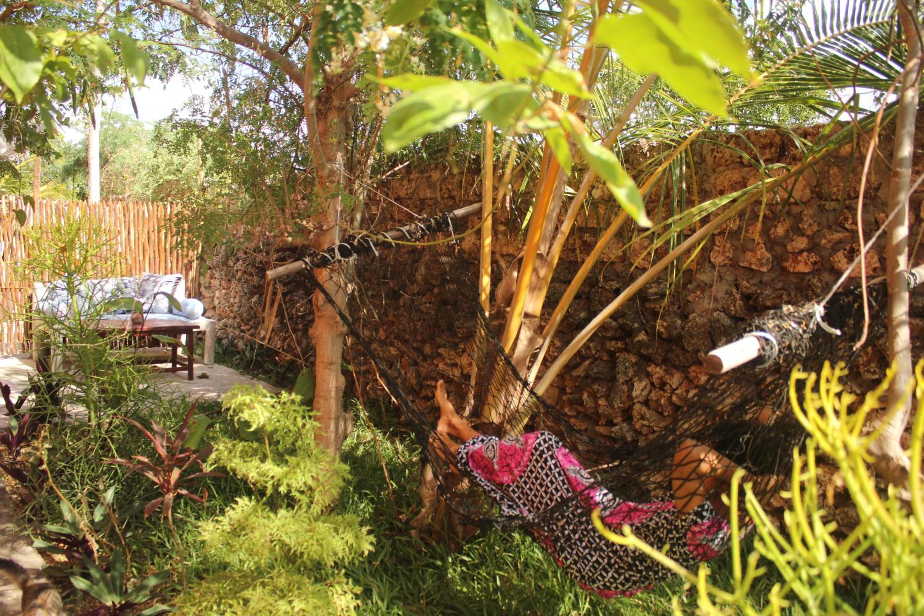 Manasha Watamu