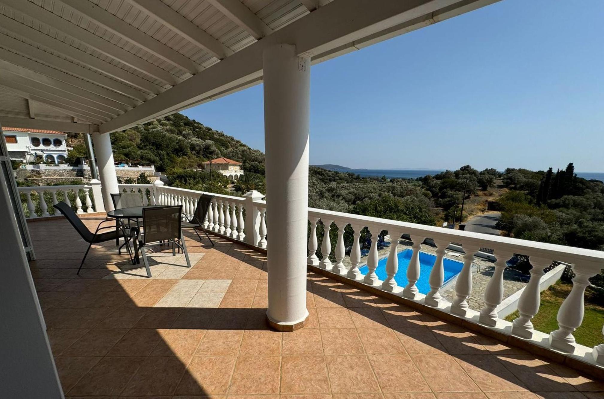 Villa Karras
