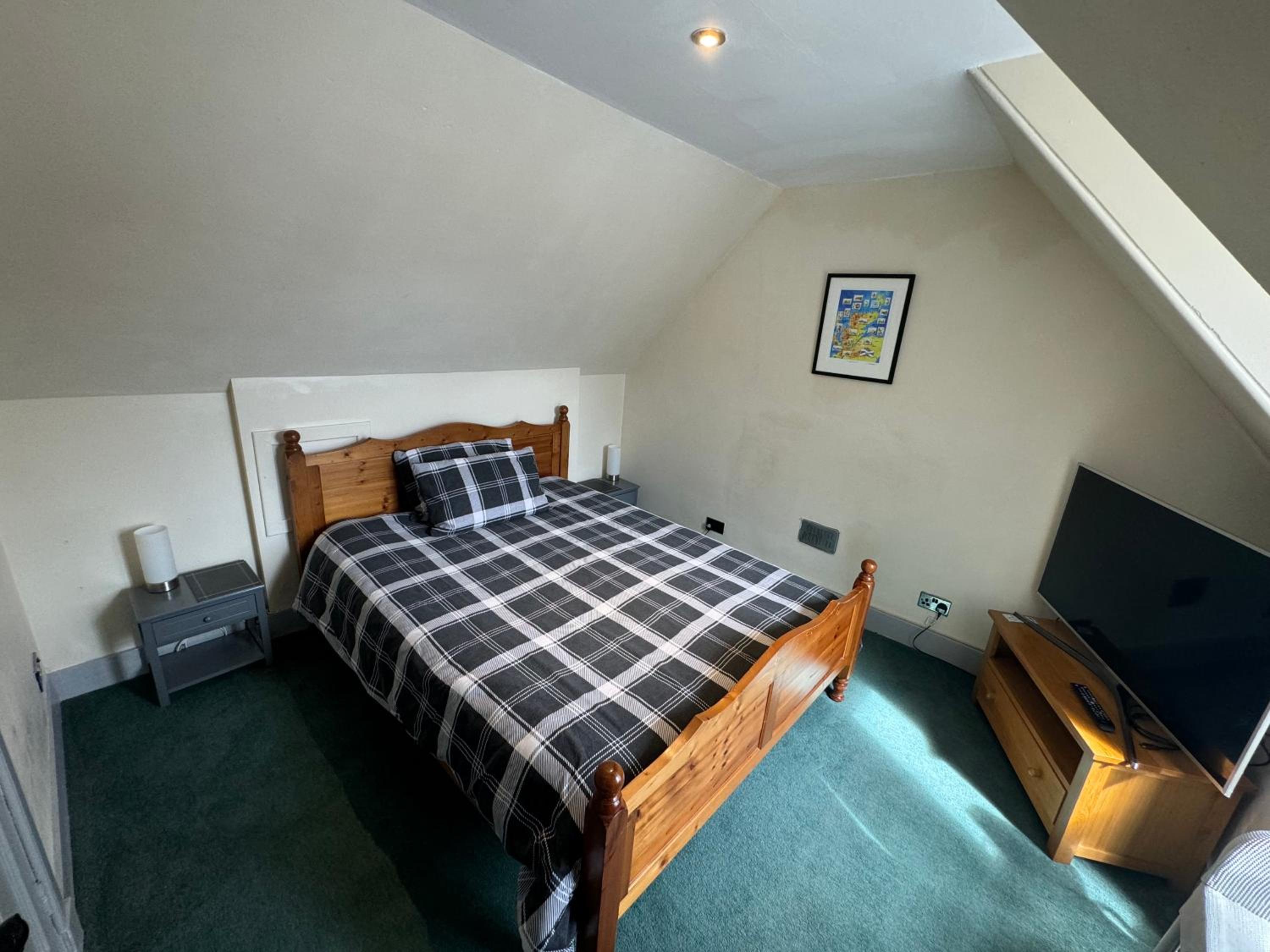 The Annex Keith Self Catering WiFi Private Parking bkng view 4