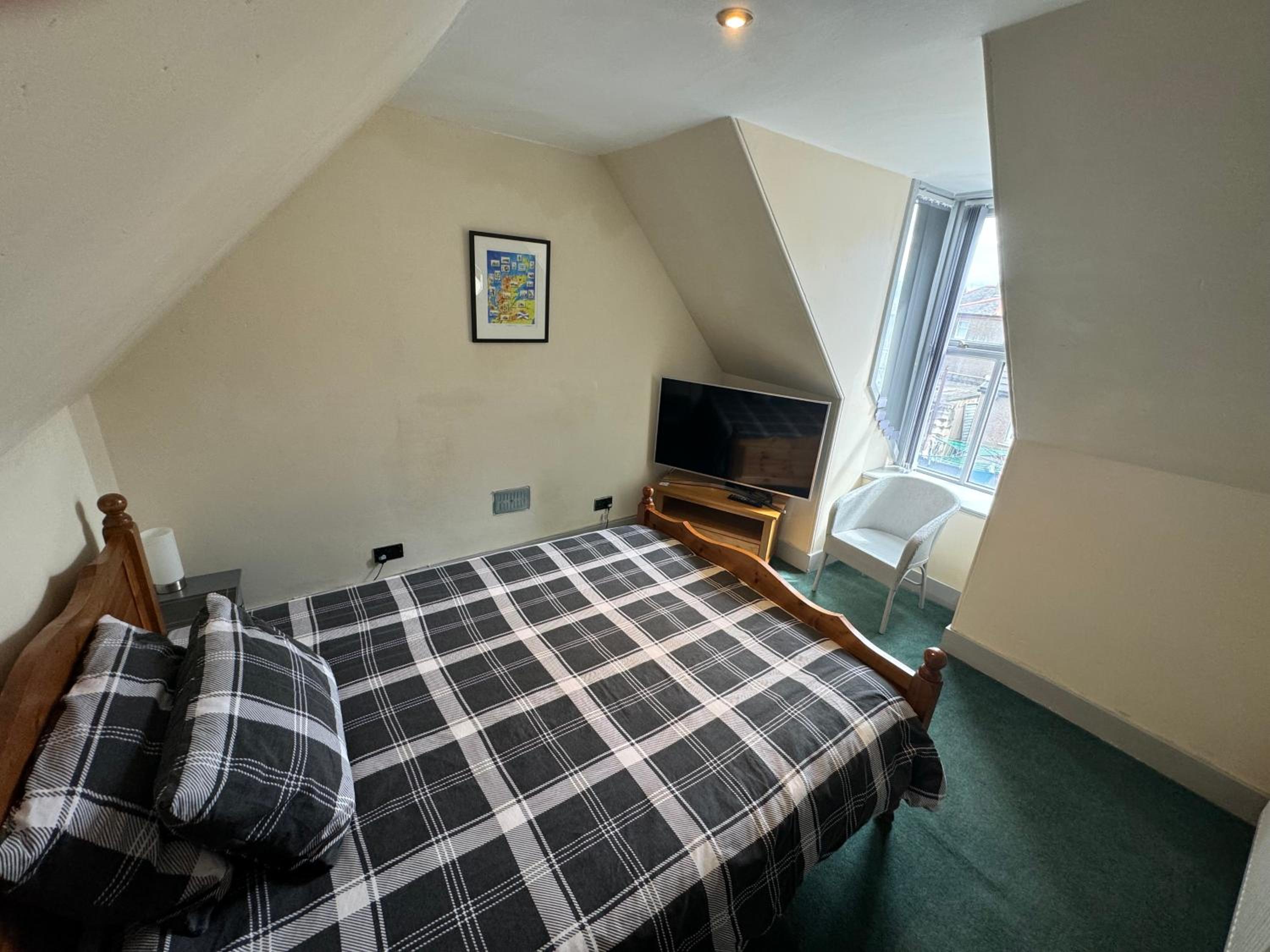 The Annex Keith Self Catering WiFi Private Parking bkng view 5