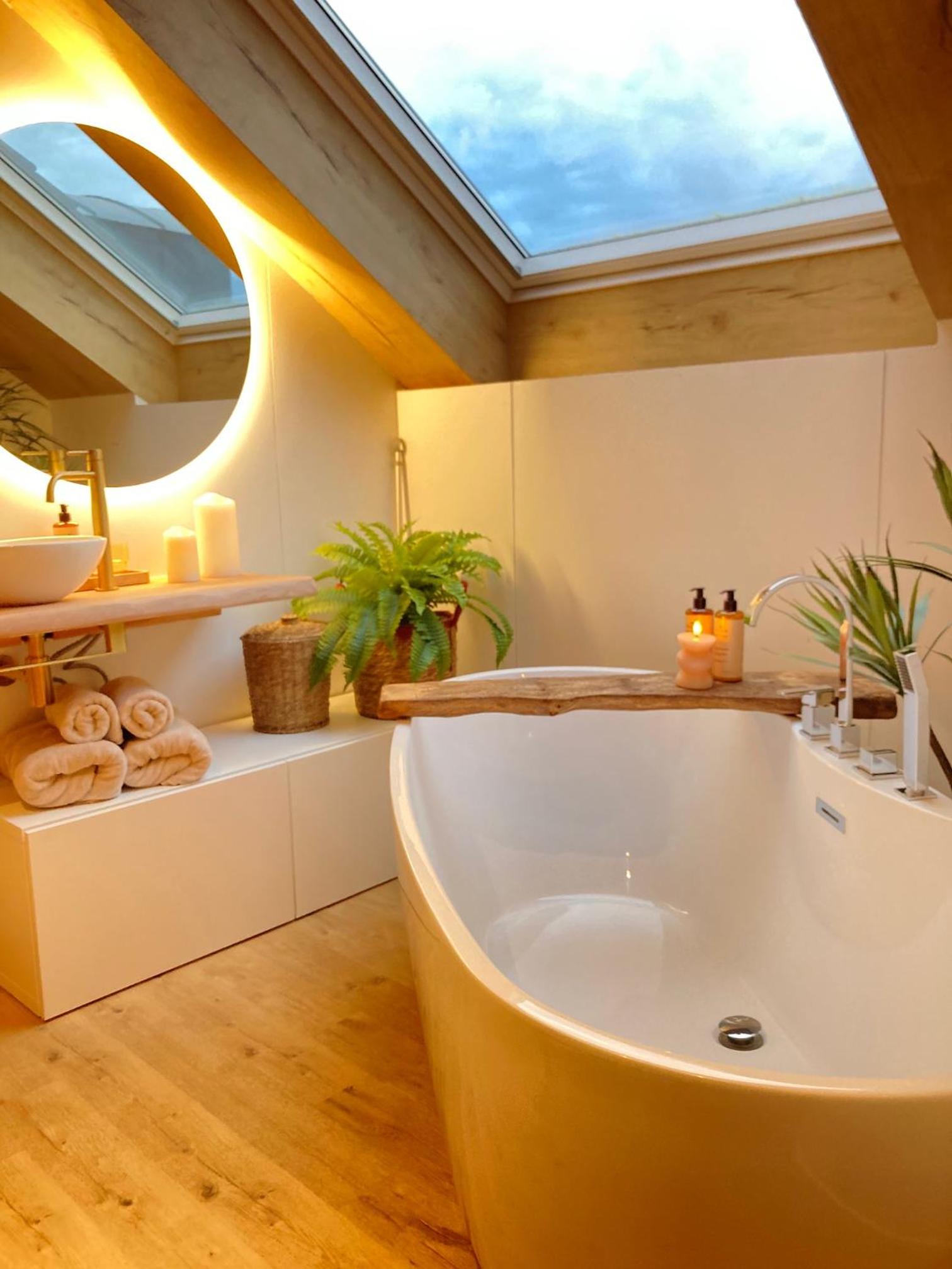 La Grange-Vorsen Logement privatif de 100m2 avec bain balnéo, cabine Infrarouge, jacuzzi