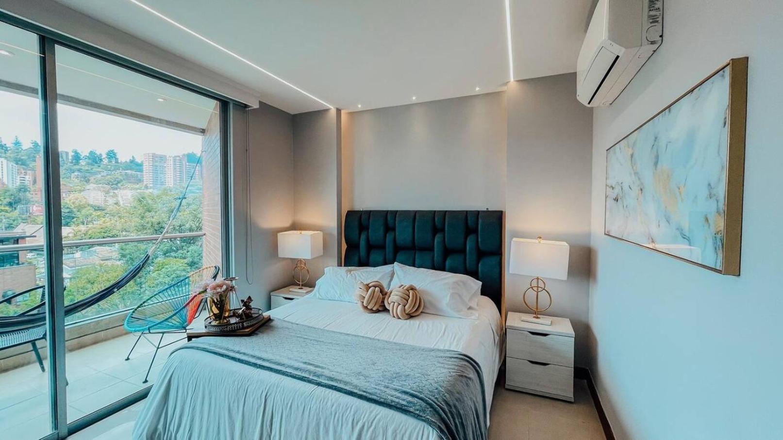 High Floor 1 Bedroom With Pool Gym Provenza 1103