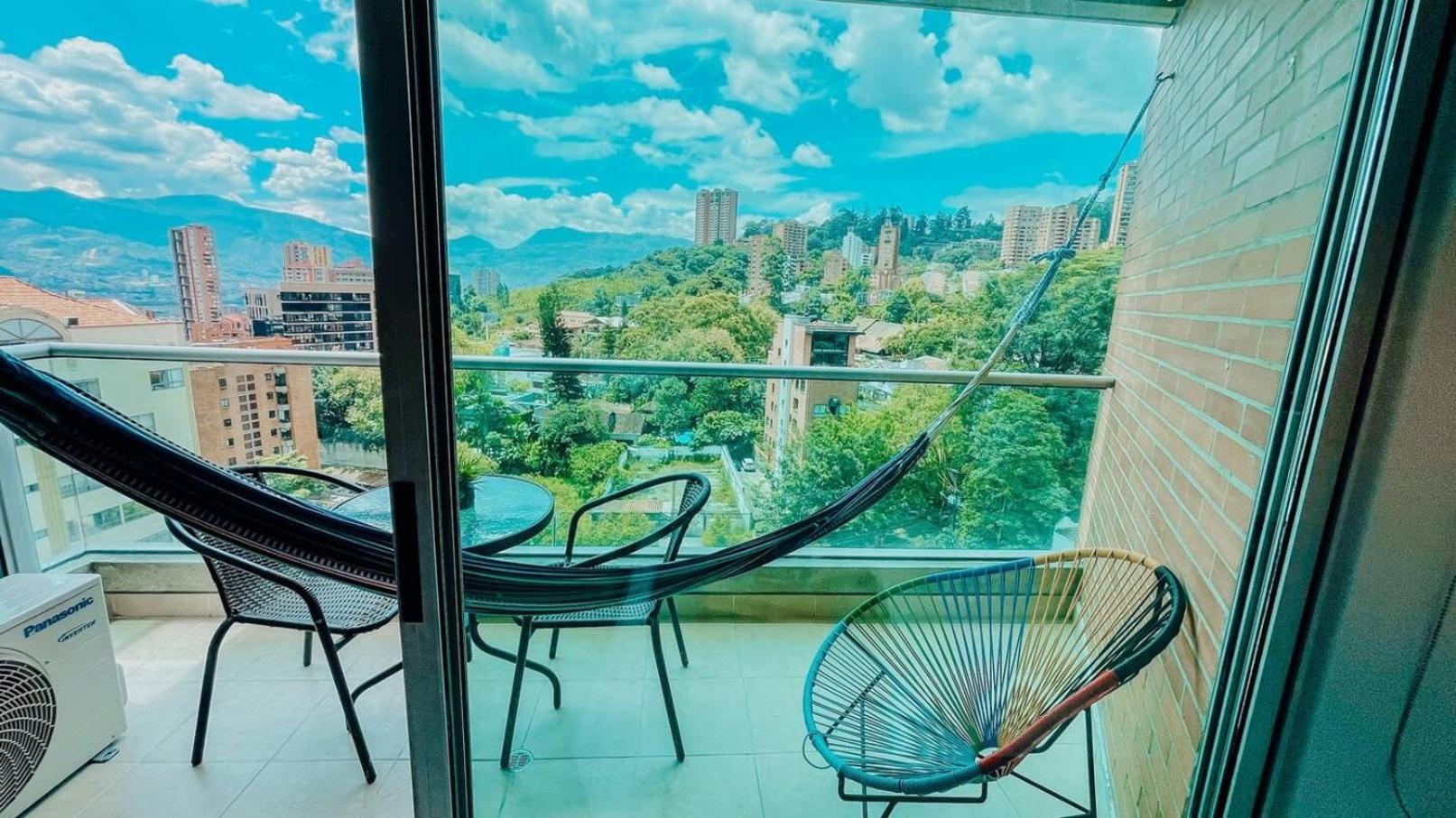 High Floor 1 Bedroom With Pool Gym Provenza 1103