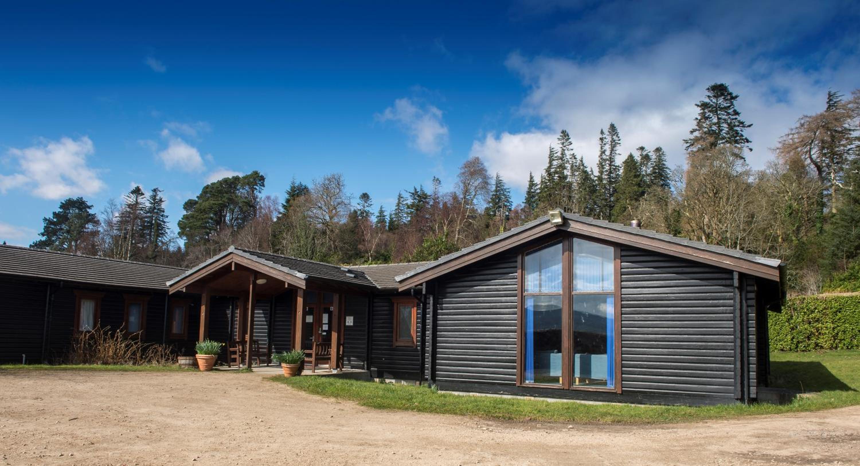 Hotel Shore Lodge - Image 1